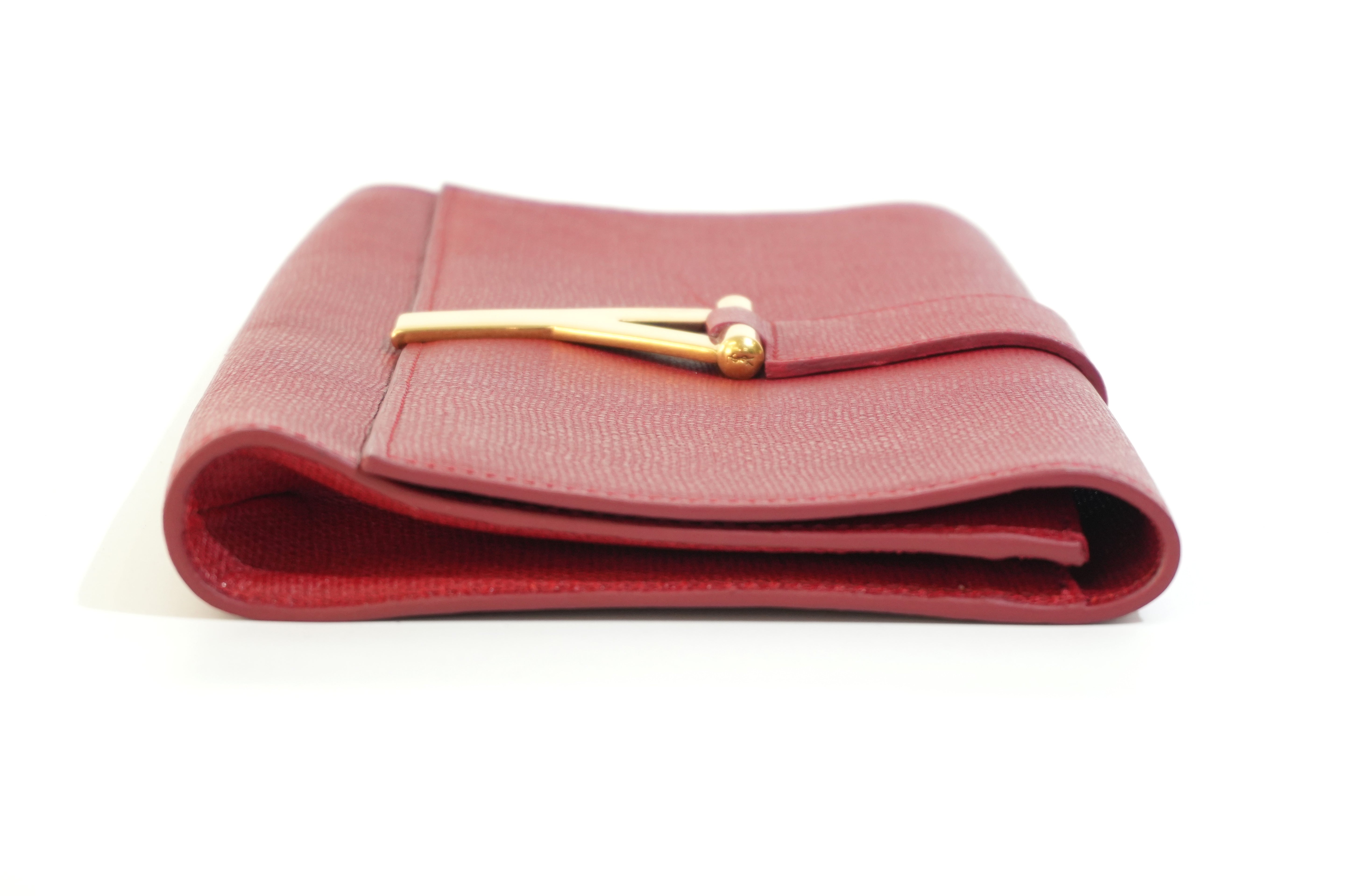 Pre-owned Yves Saint Laurent Calfskin Leather Clutch Bag Red