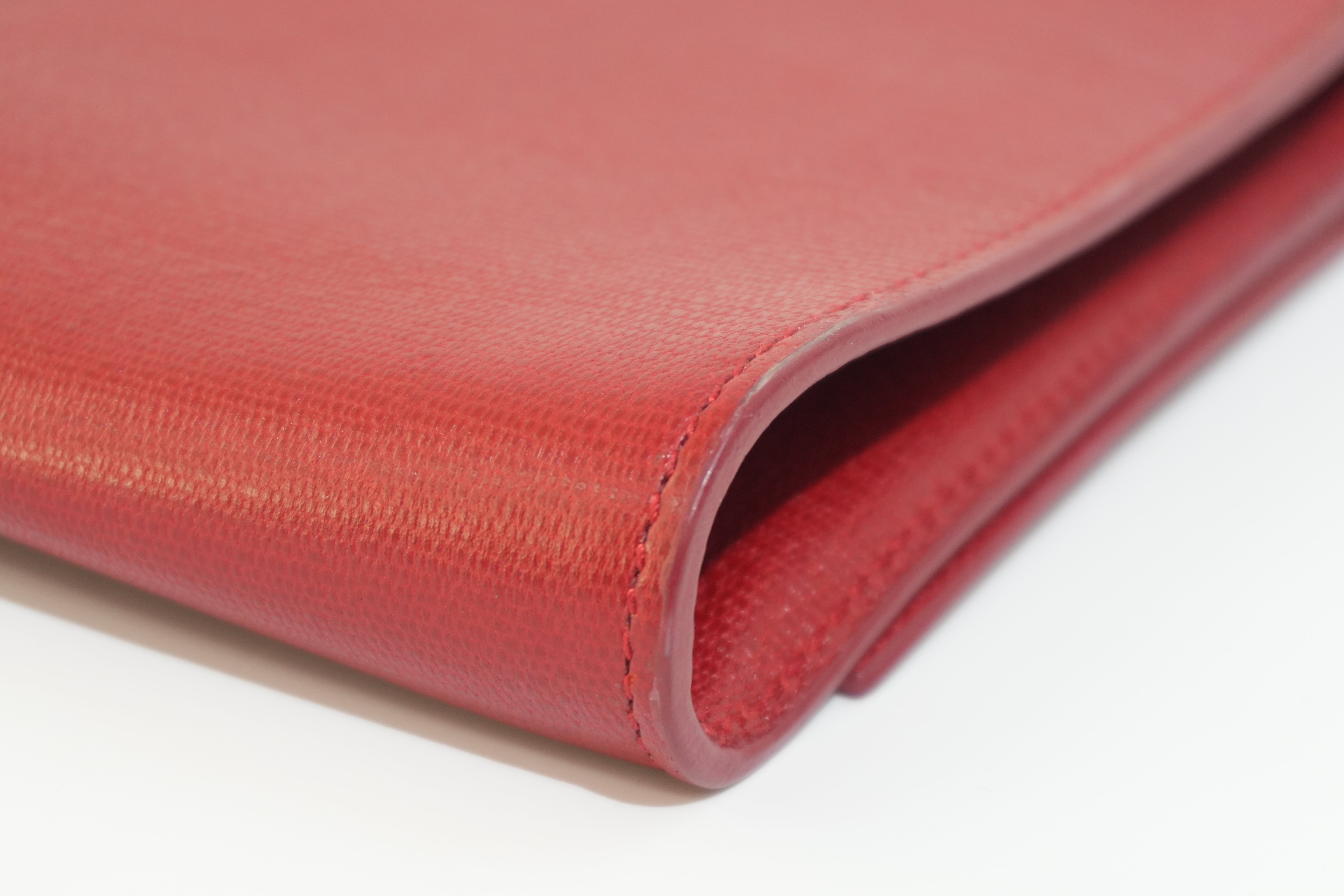 Pre-owned Yves Saint Laurent Calfskin Leather Clutch Bag Red