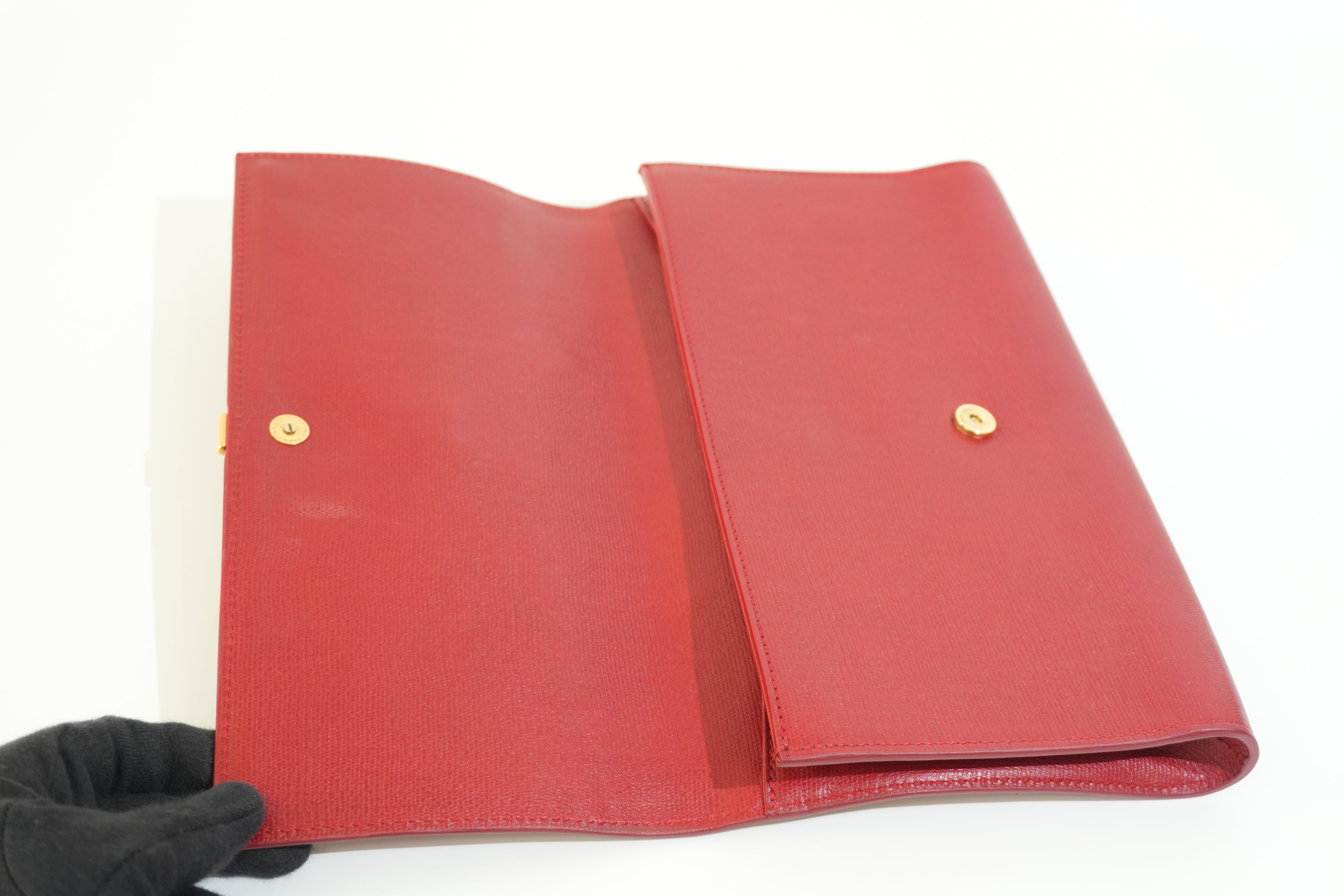 Pre-owned Yves Saint Laurent Calfskin Leather Clutch Bag Red