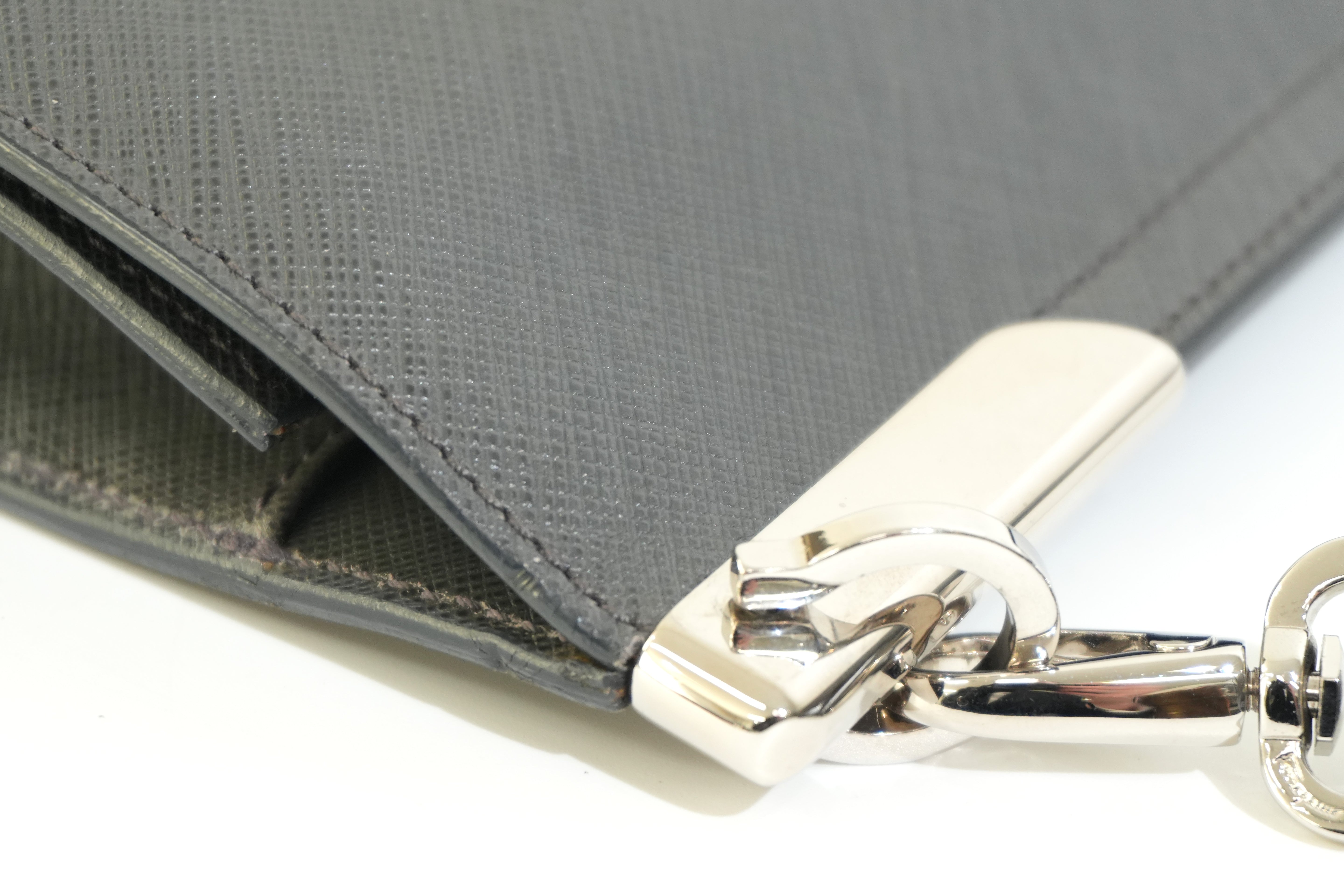 Pre-owned Ferragamo Leather Shoulder Bag Gray