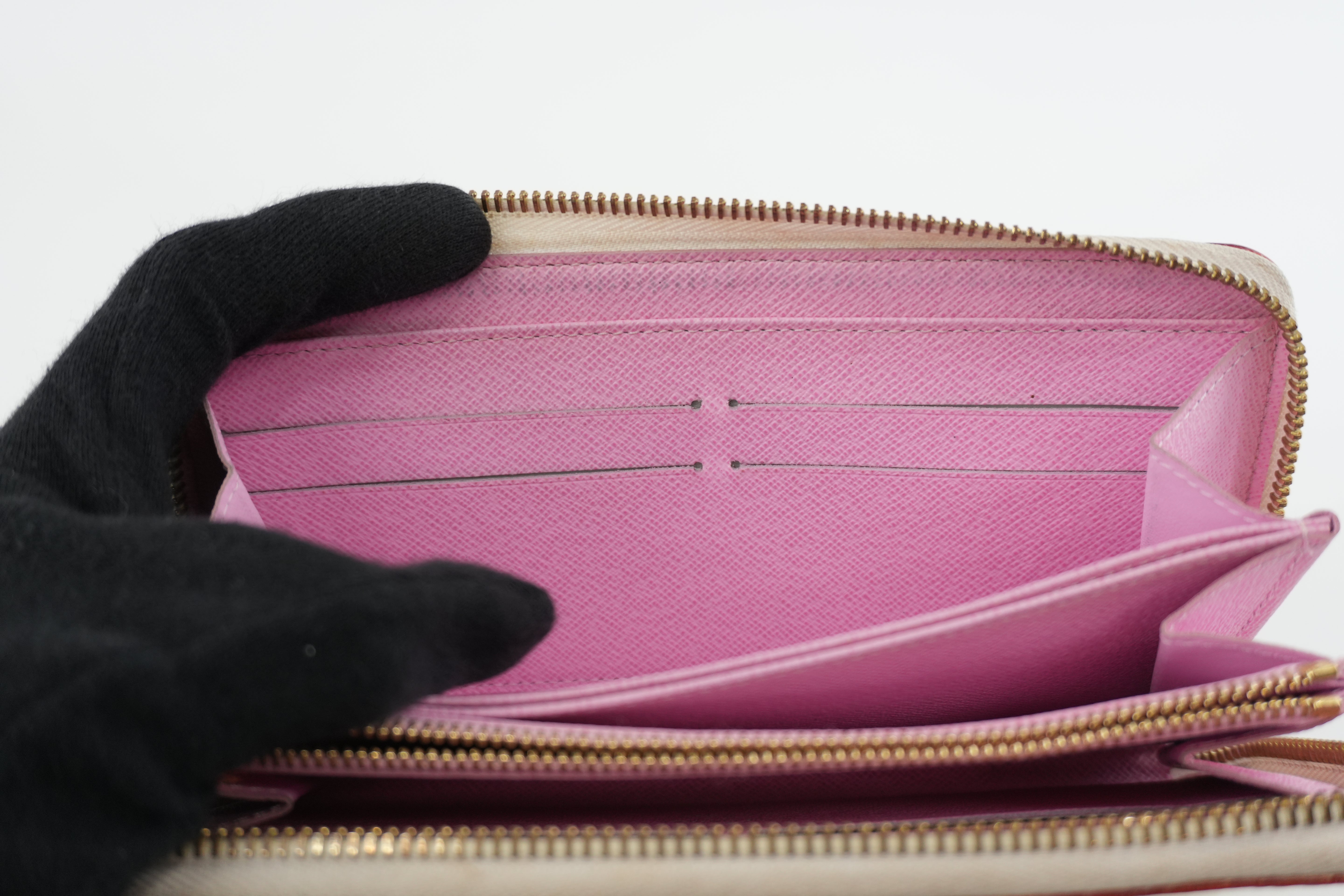 Pre-owned Louis Vuitton Monogram Multicolore Zippy Wallet White