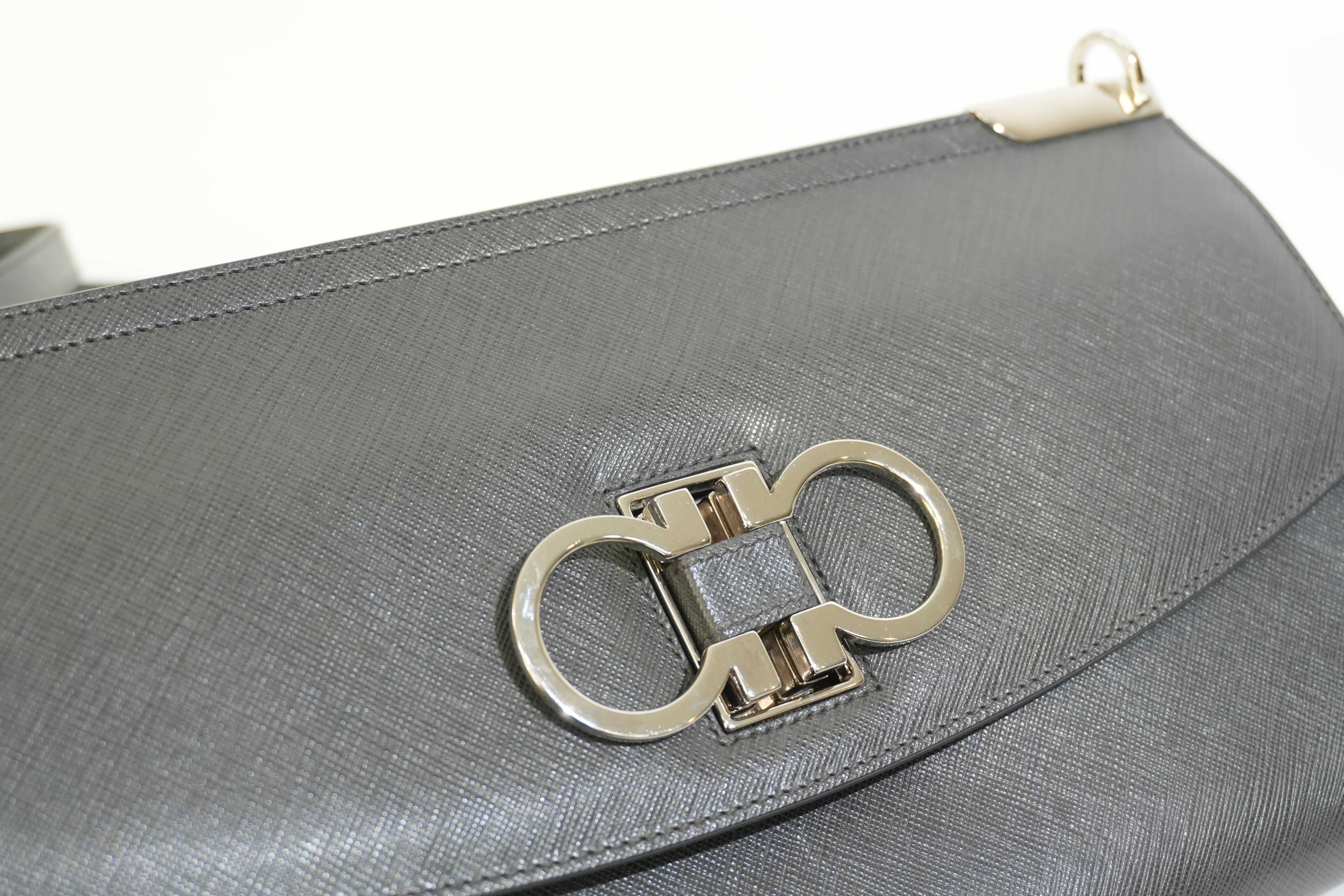 Pre-owned Ferragamo Leather Shoulder Bag Gray