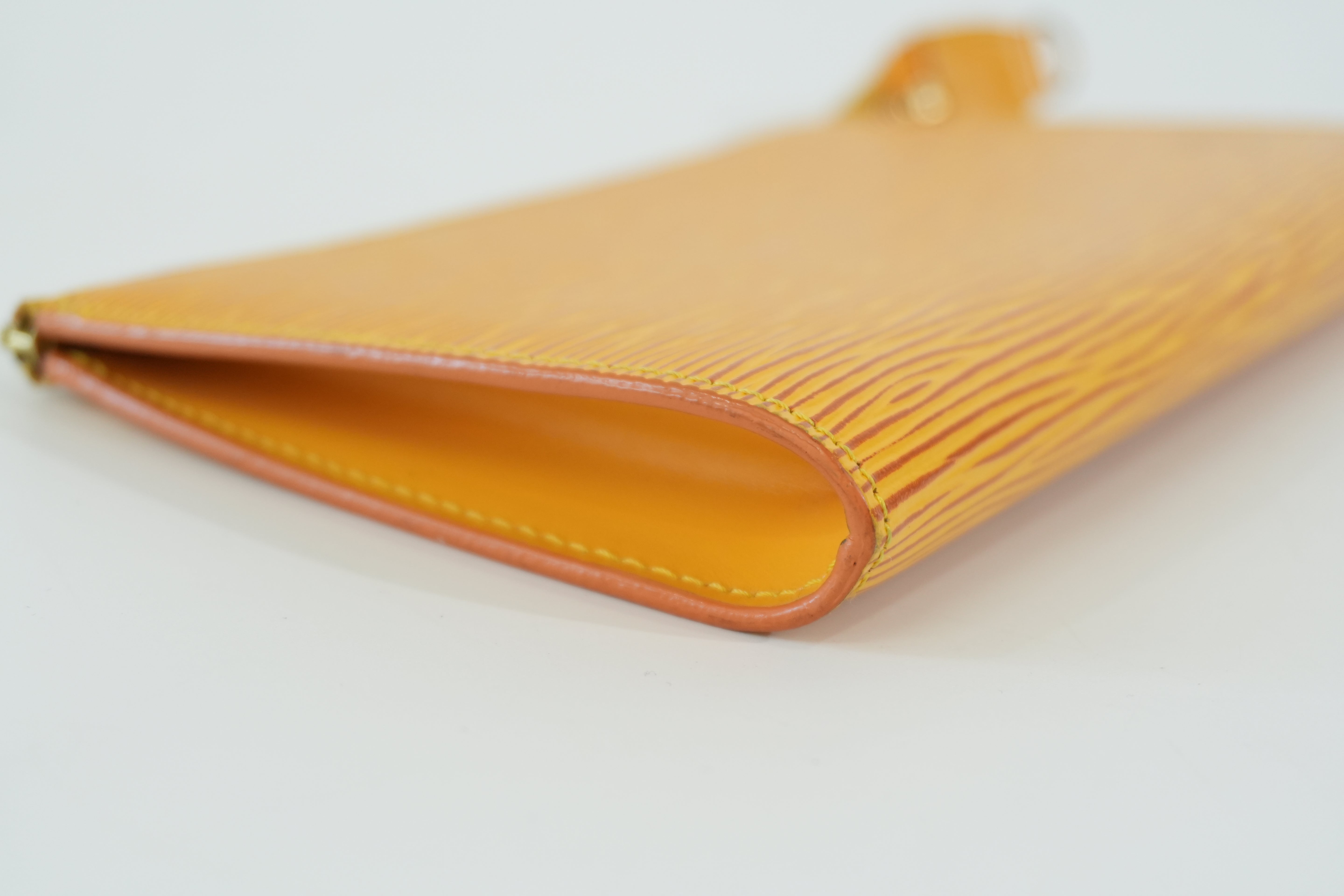 Pre-owned Louis Vuitton Epi Pochette Accessories without Strap Yellow