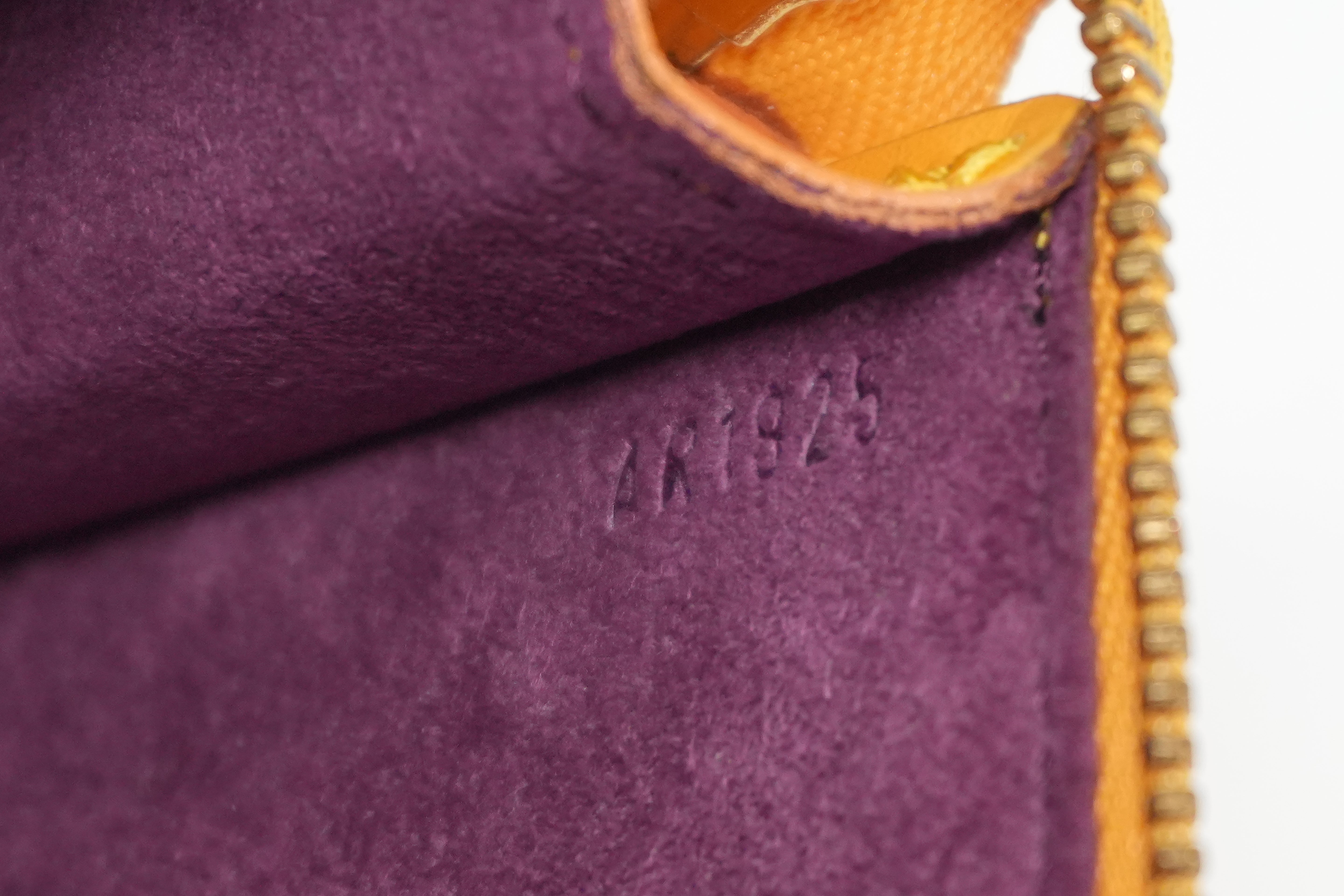 Pre-owned Louis Vuitton Epi Pochette Accessories without Strap Yellow