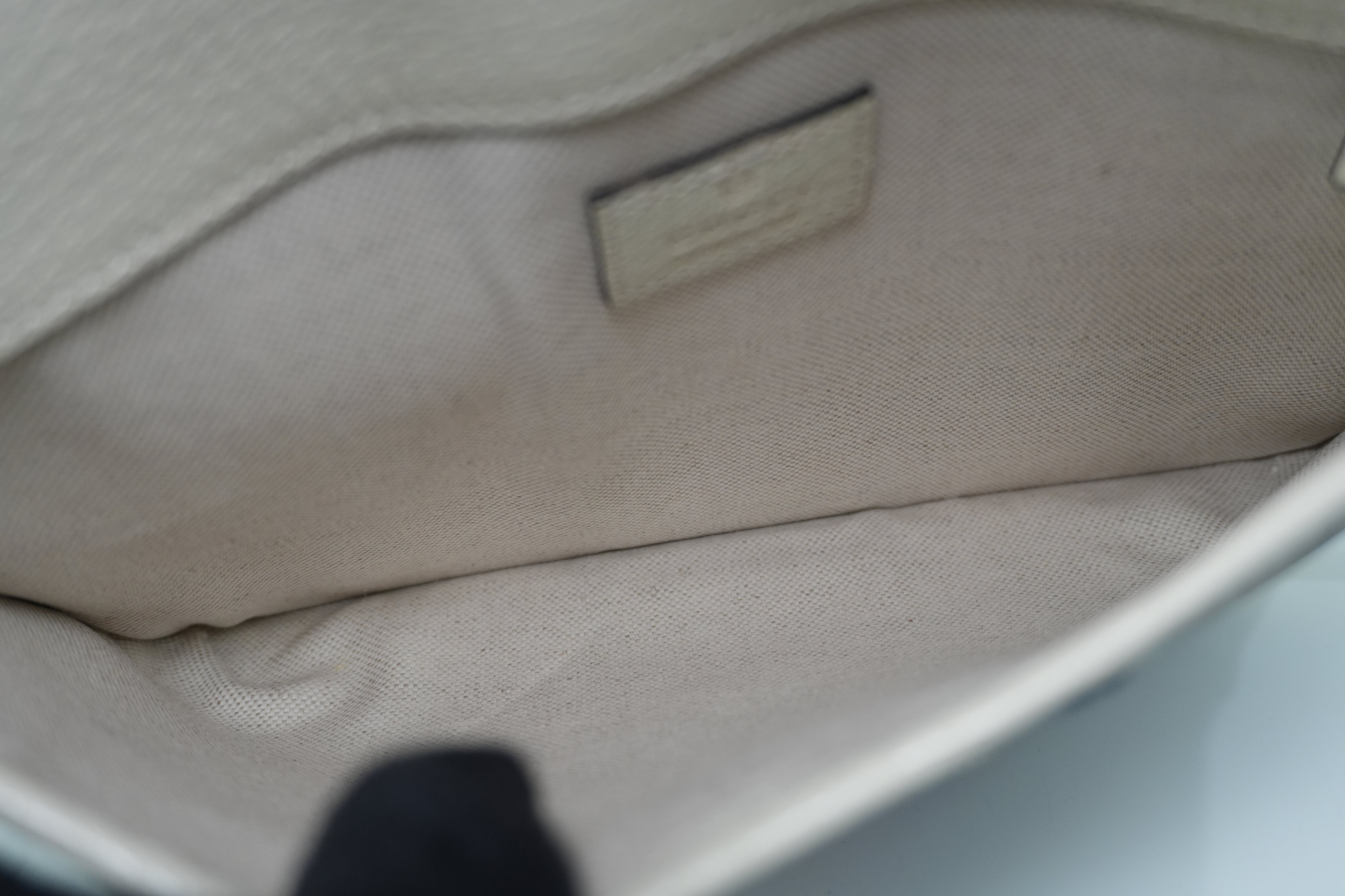 Gucci Bum Bag White Used
