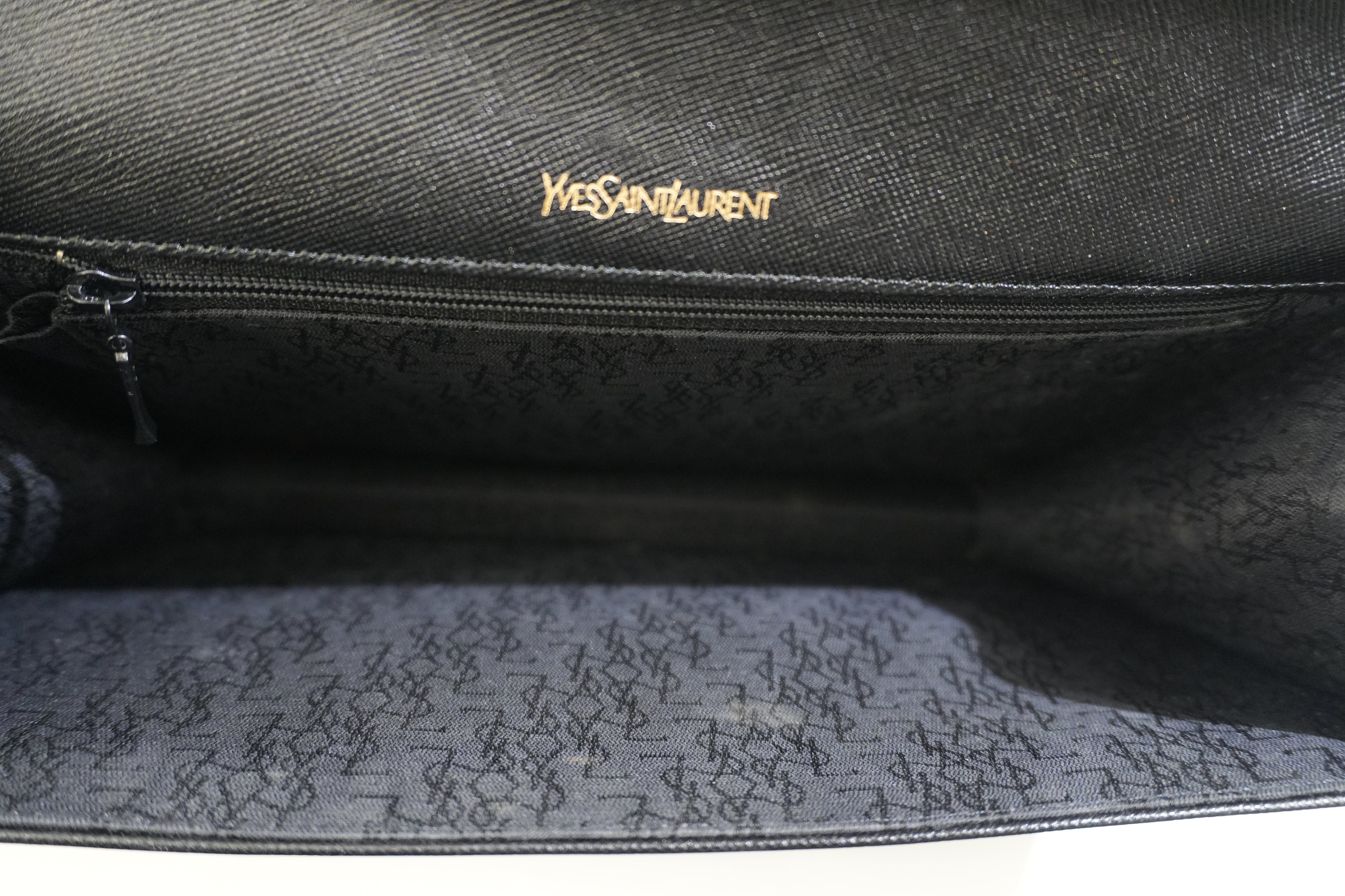 Pre-owned Saint Laurent Leather Clutch Bag Black