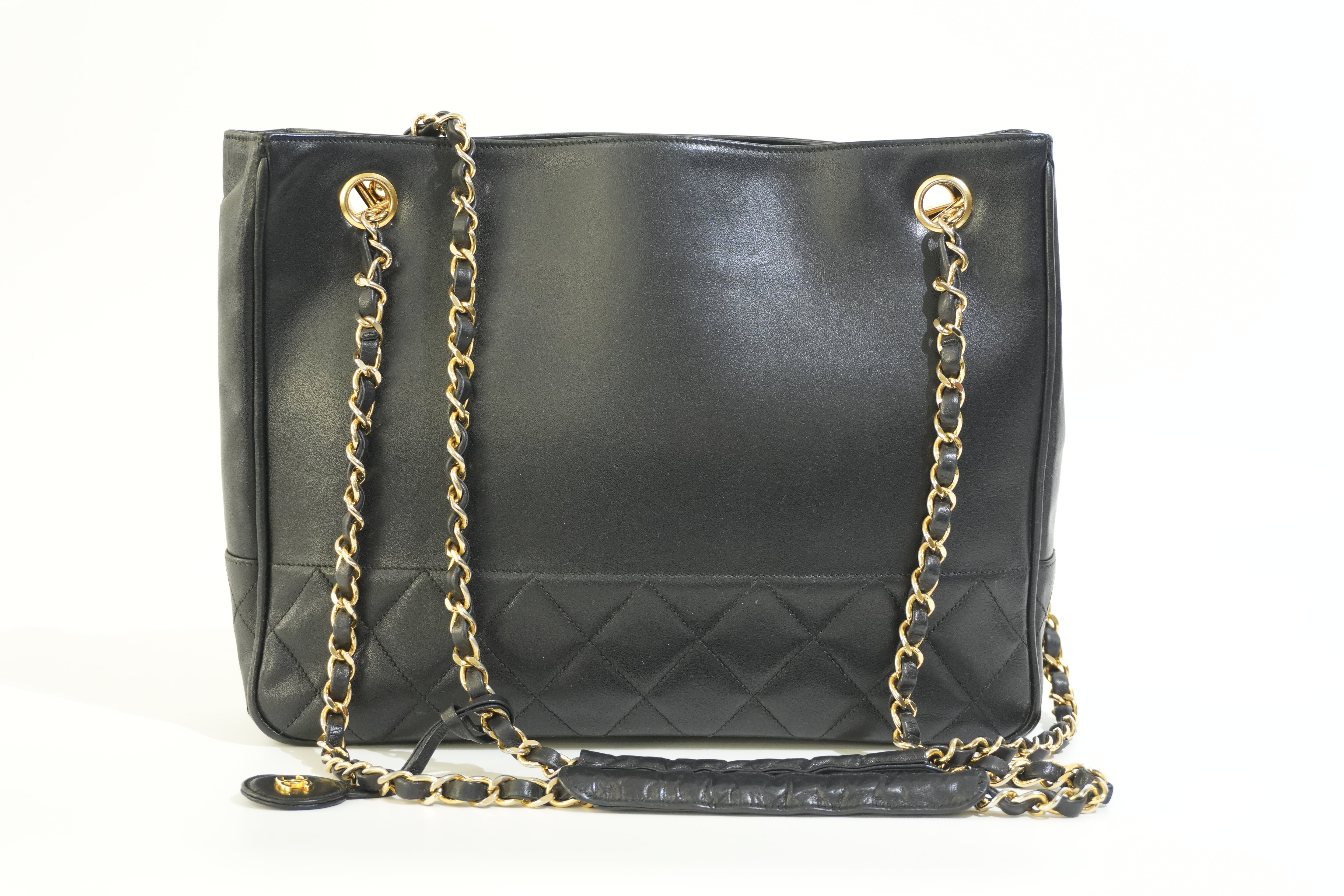 Pre-owned Chanel Lambskin Chain Shoulder Bag Black