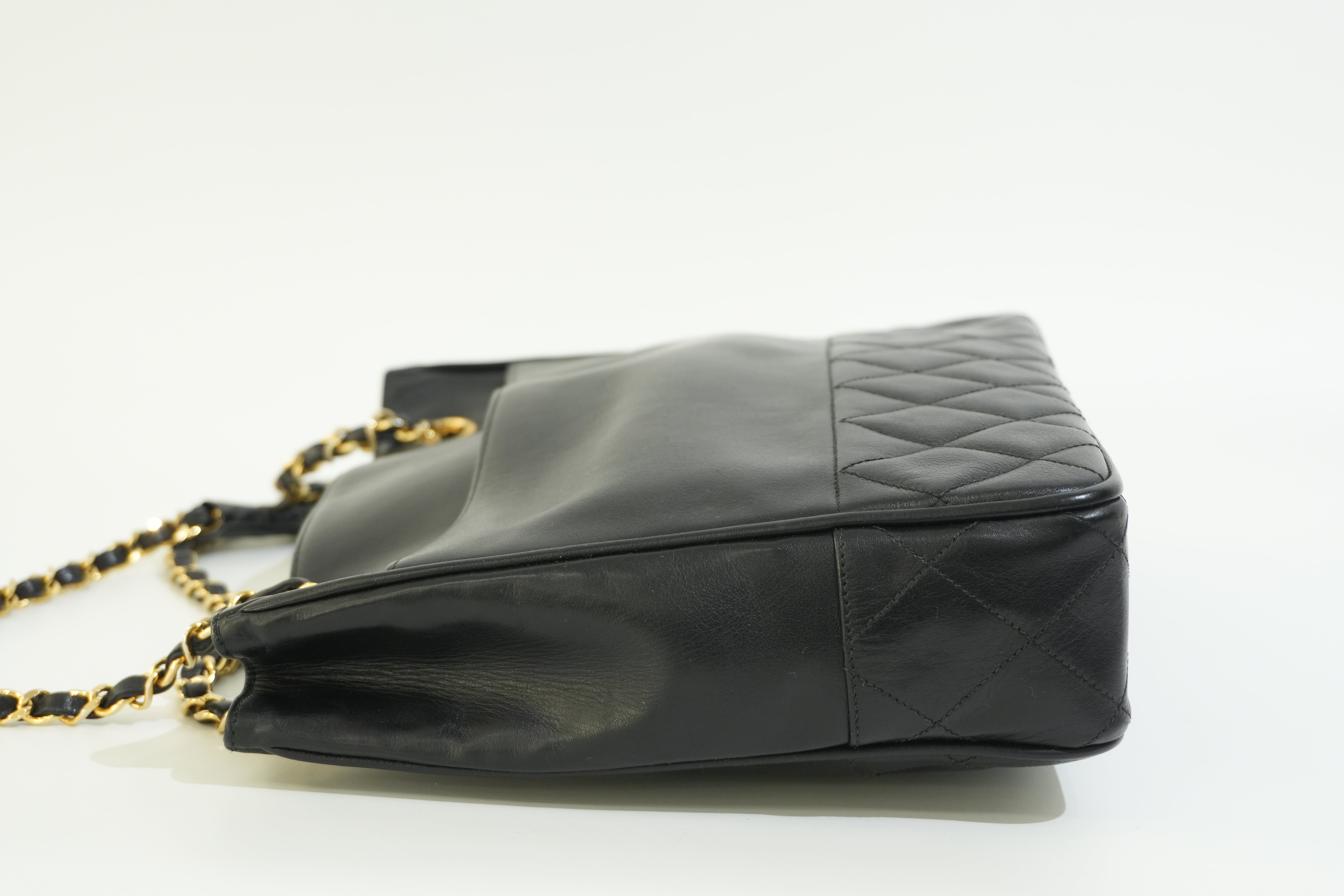 Pre-owned Chanel Lambskin Chain Shoulder Bag Black