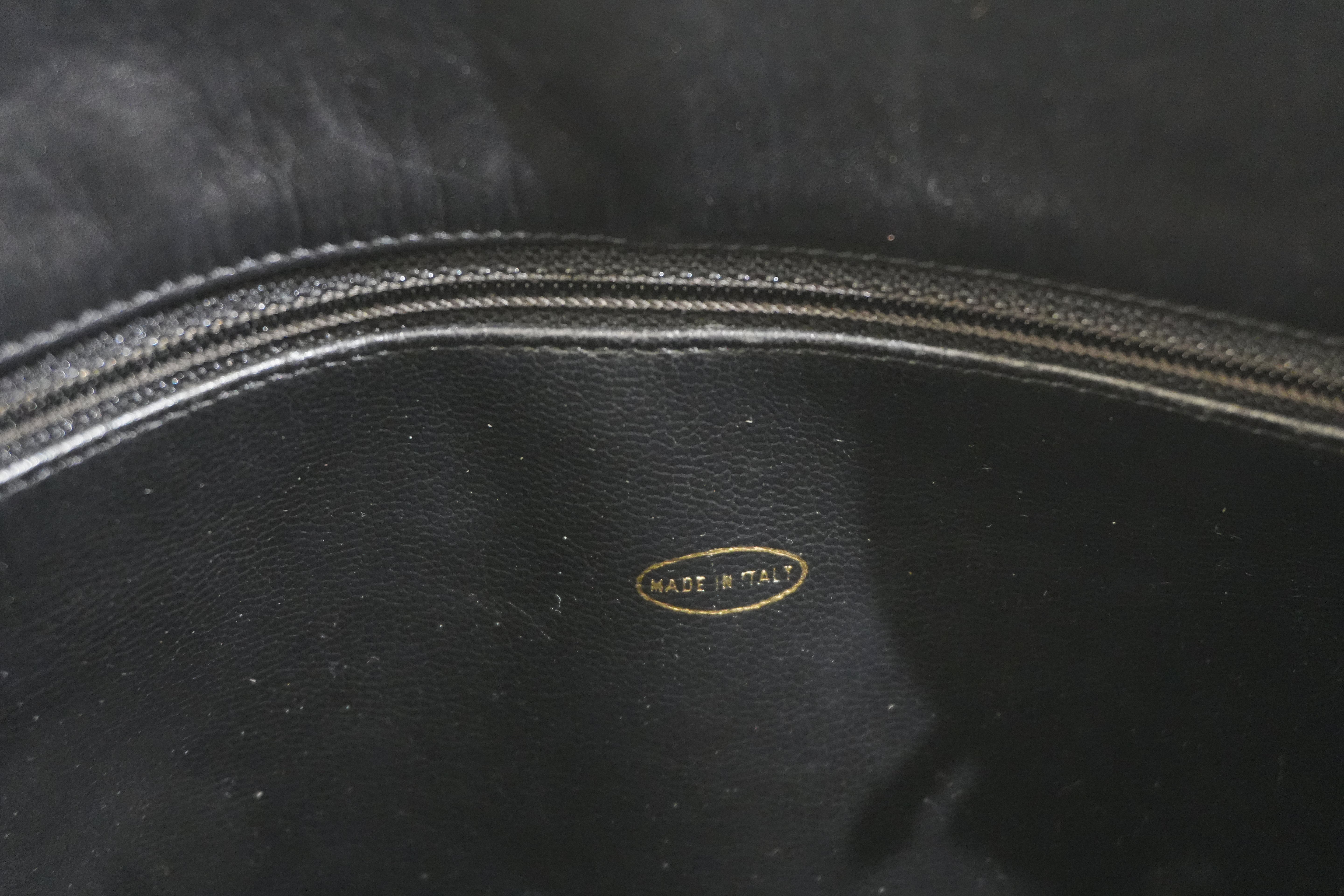 Pre-owned Chanel Lambskin Chain Shoulder Bag Black