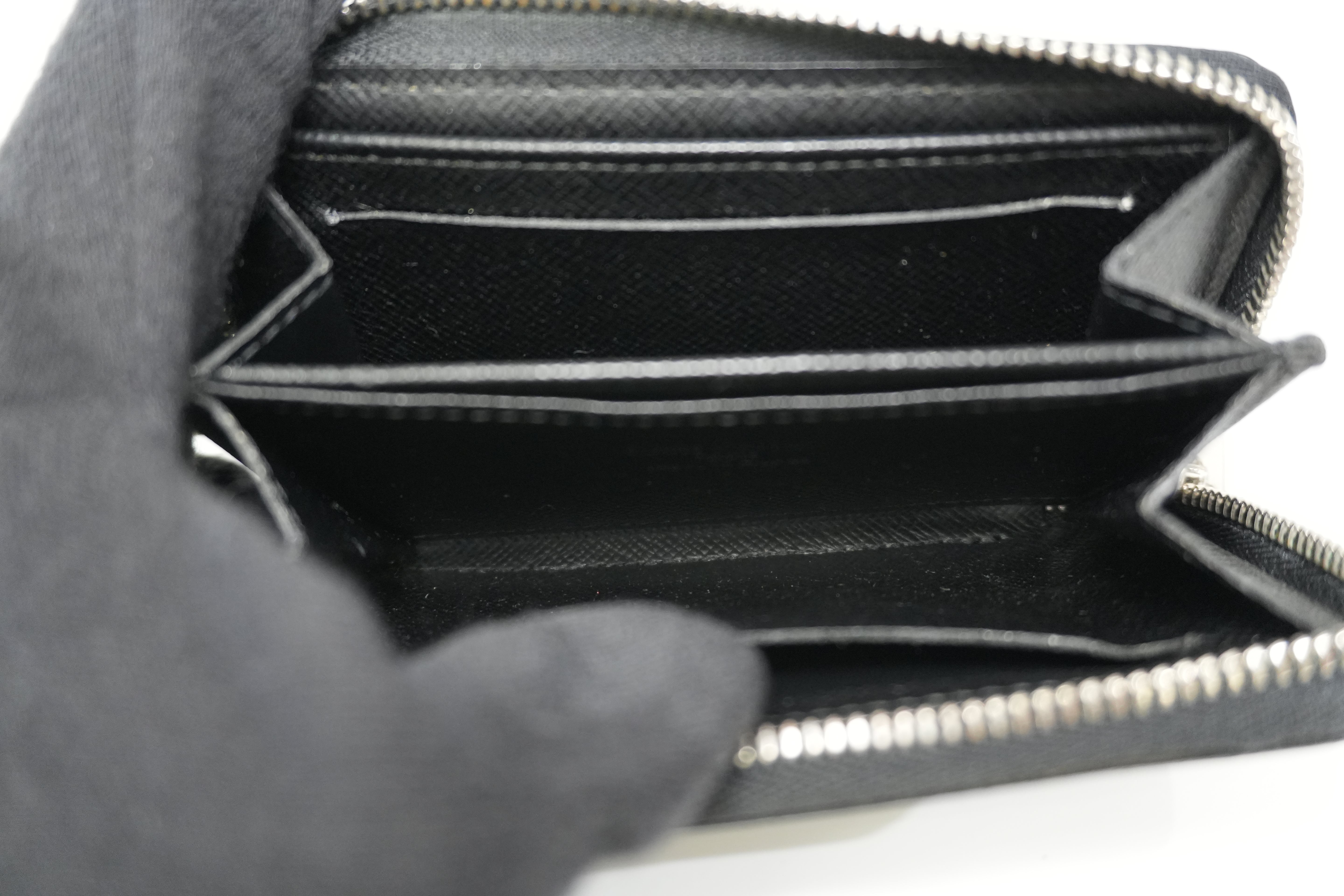 Pre-owned Louis Vuitton Damier Graphite Zippy Card Case