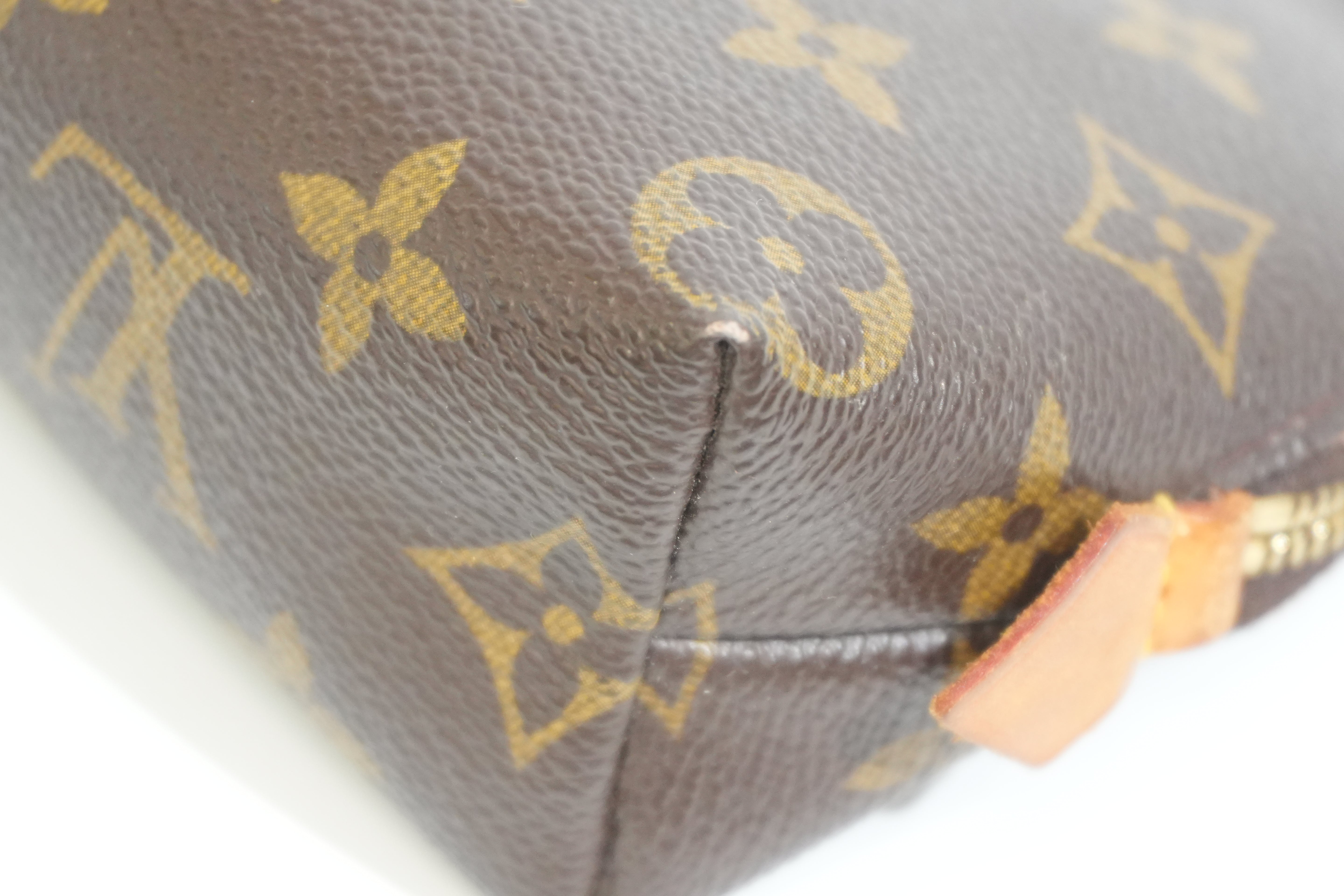 Pre-owned Louis Vuitton Monogram Cosmetic Pouch