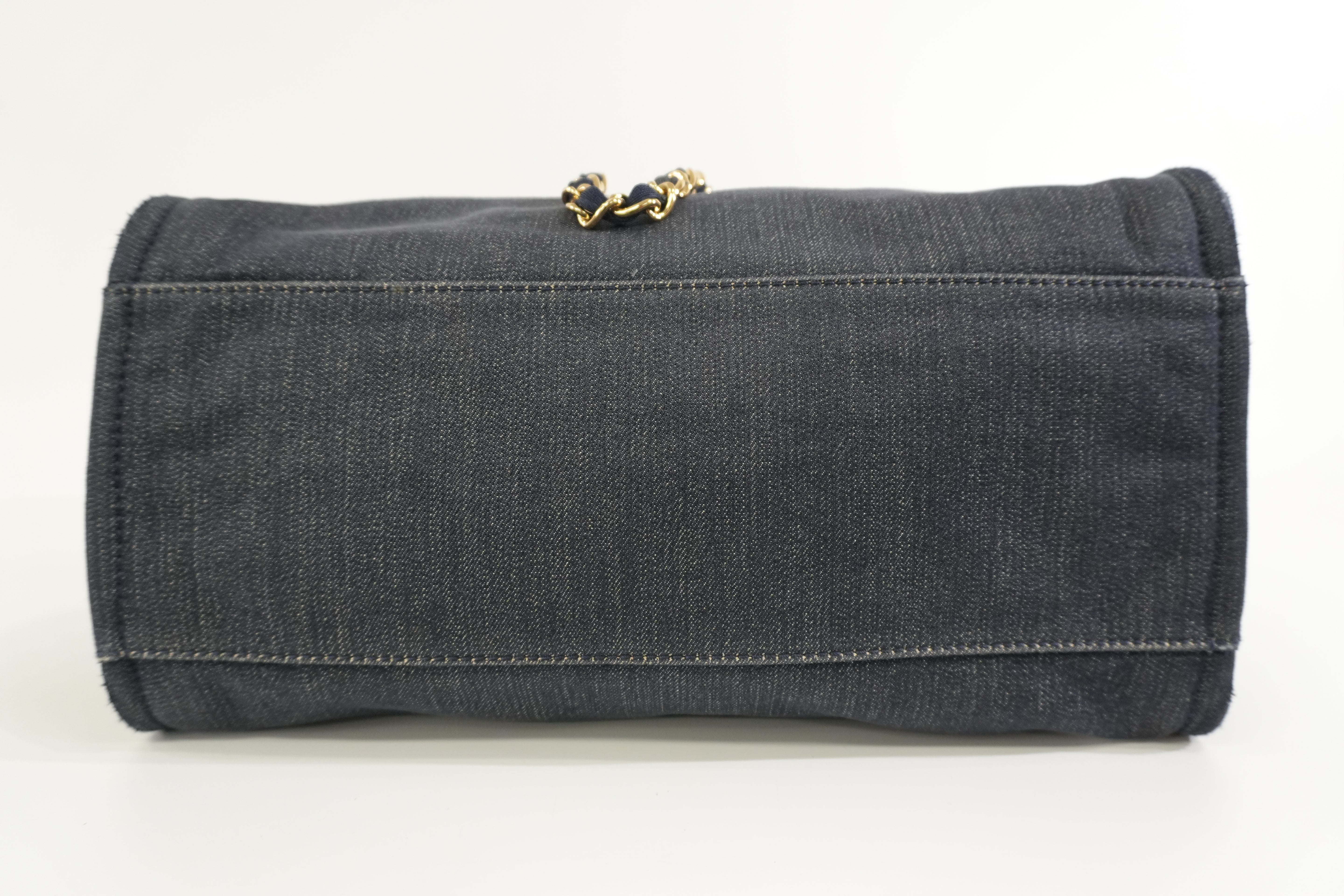 Pre-owned Chanel Deauville Tote Bag Blue Denim