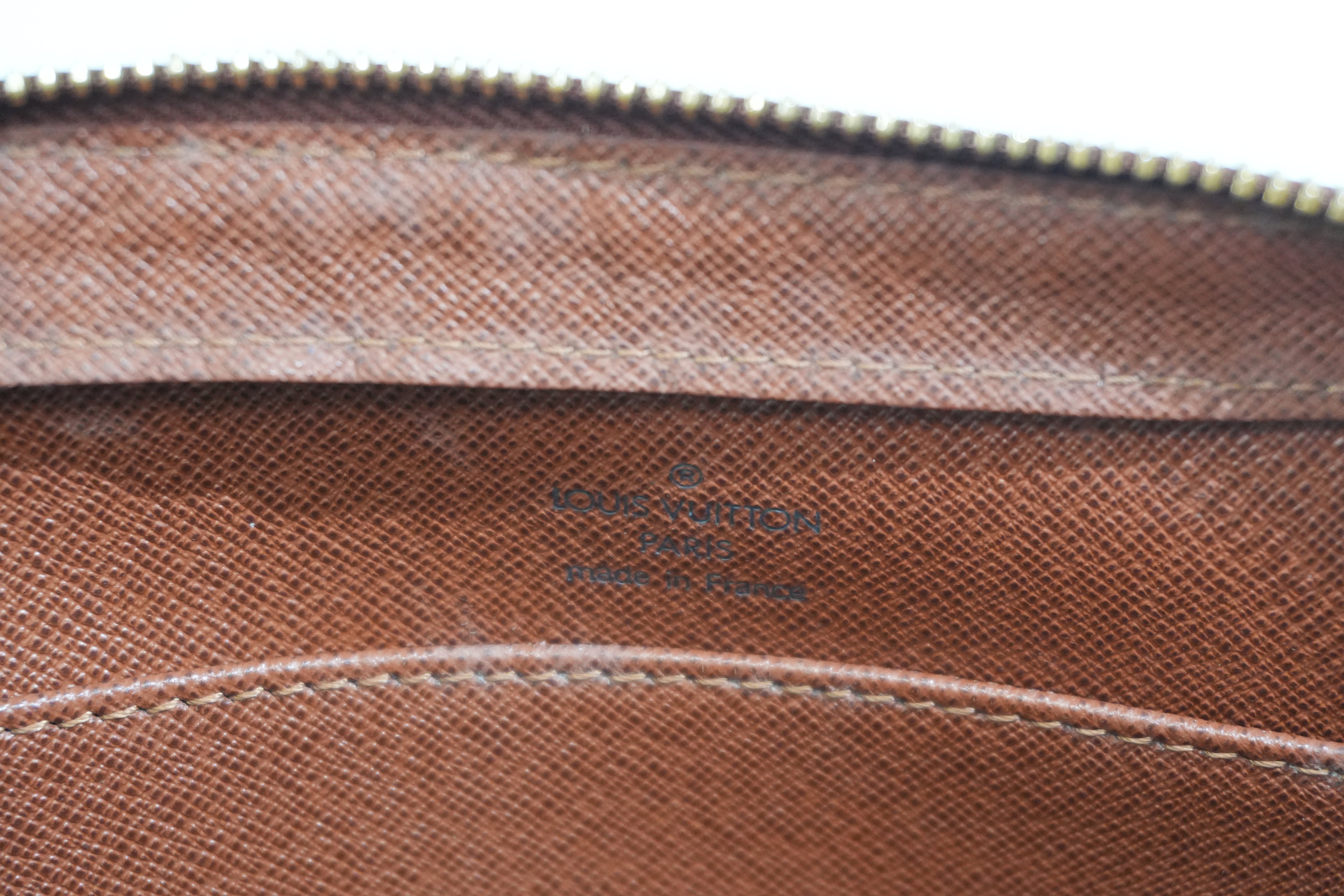 Pre-owned Louis Vuitton Monogram Orsay Clutch