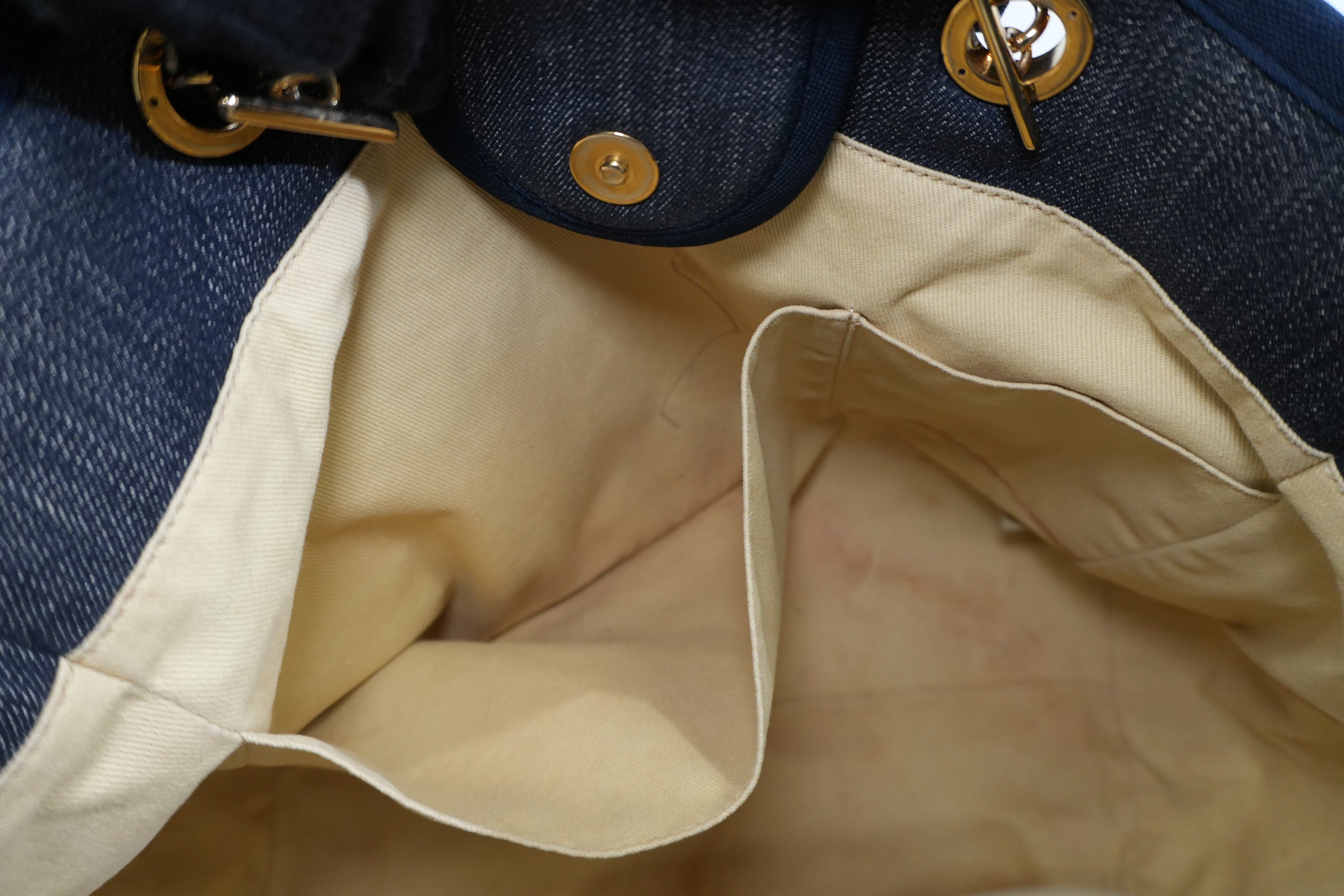 Pre-owned Chanel Deauville Tote Bag Blue Denim