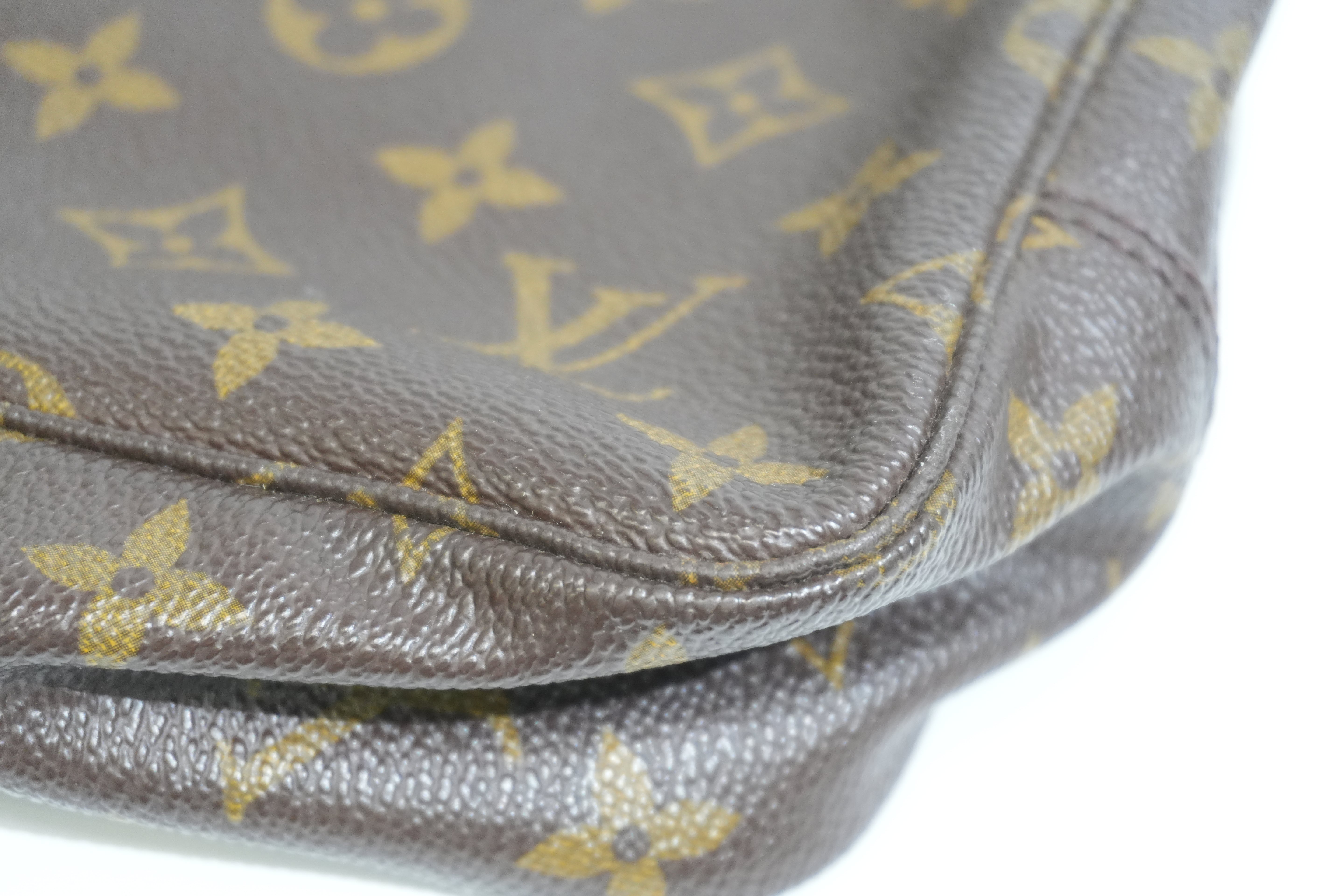 Pre-owned Louis Vuitton Monogram Trousse 23 Pouch