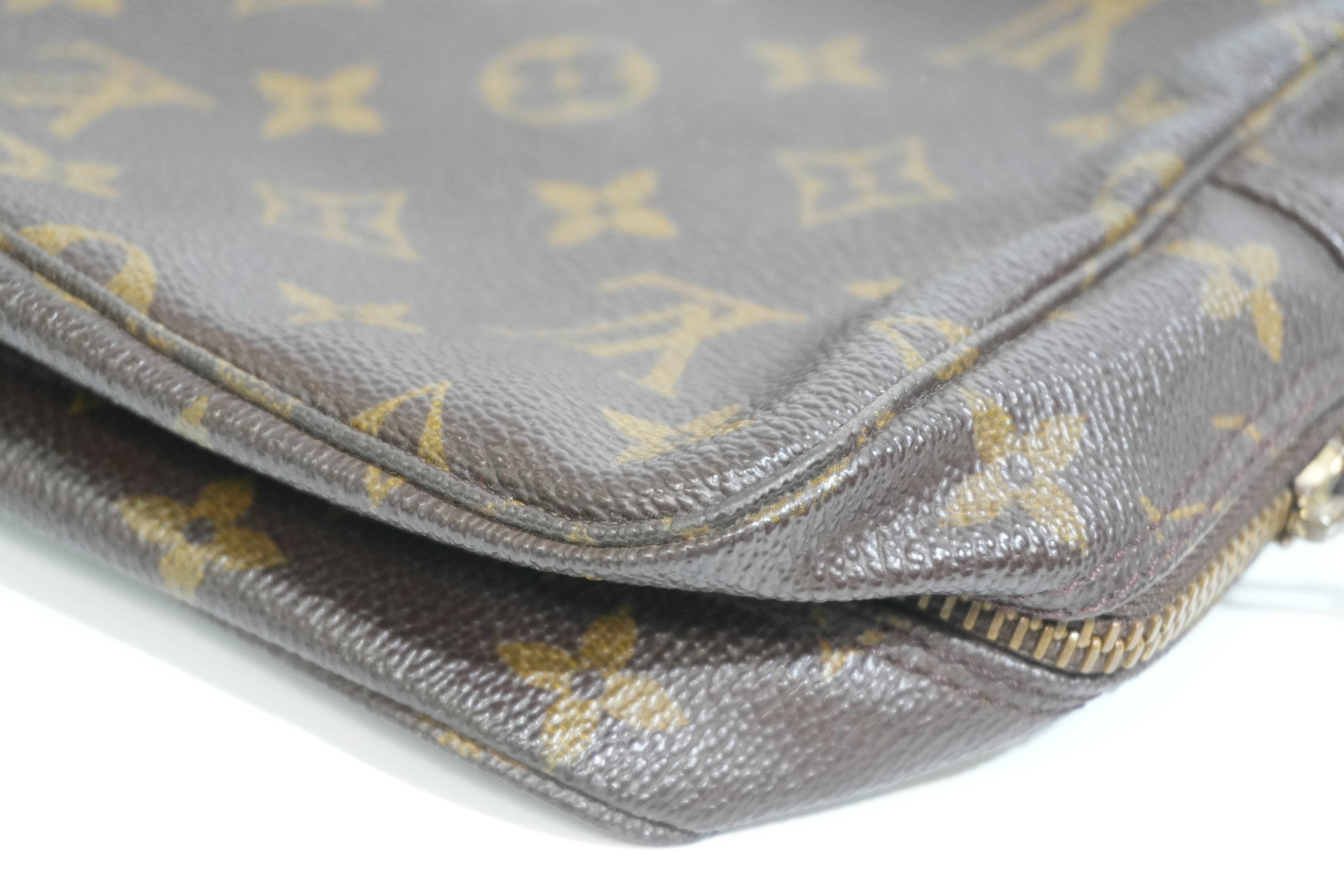 Pre-owned Louis Vuitton Monogram Trousse 23 Pouch