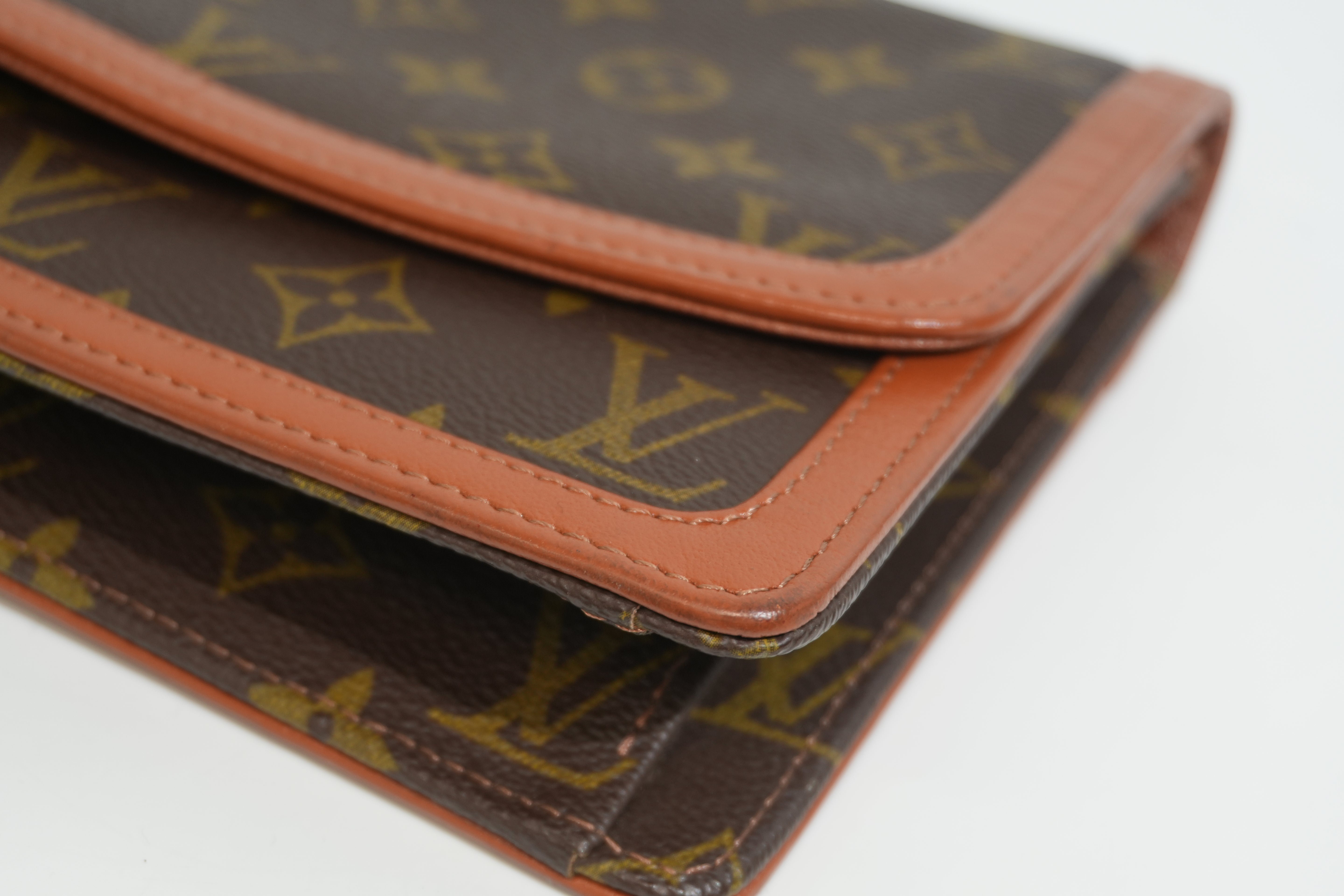 Pre-owned Louis Vuitton Monogram Dome Clutch Bag