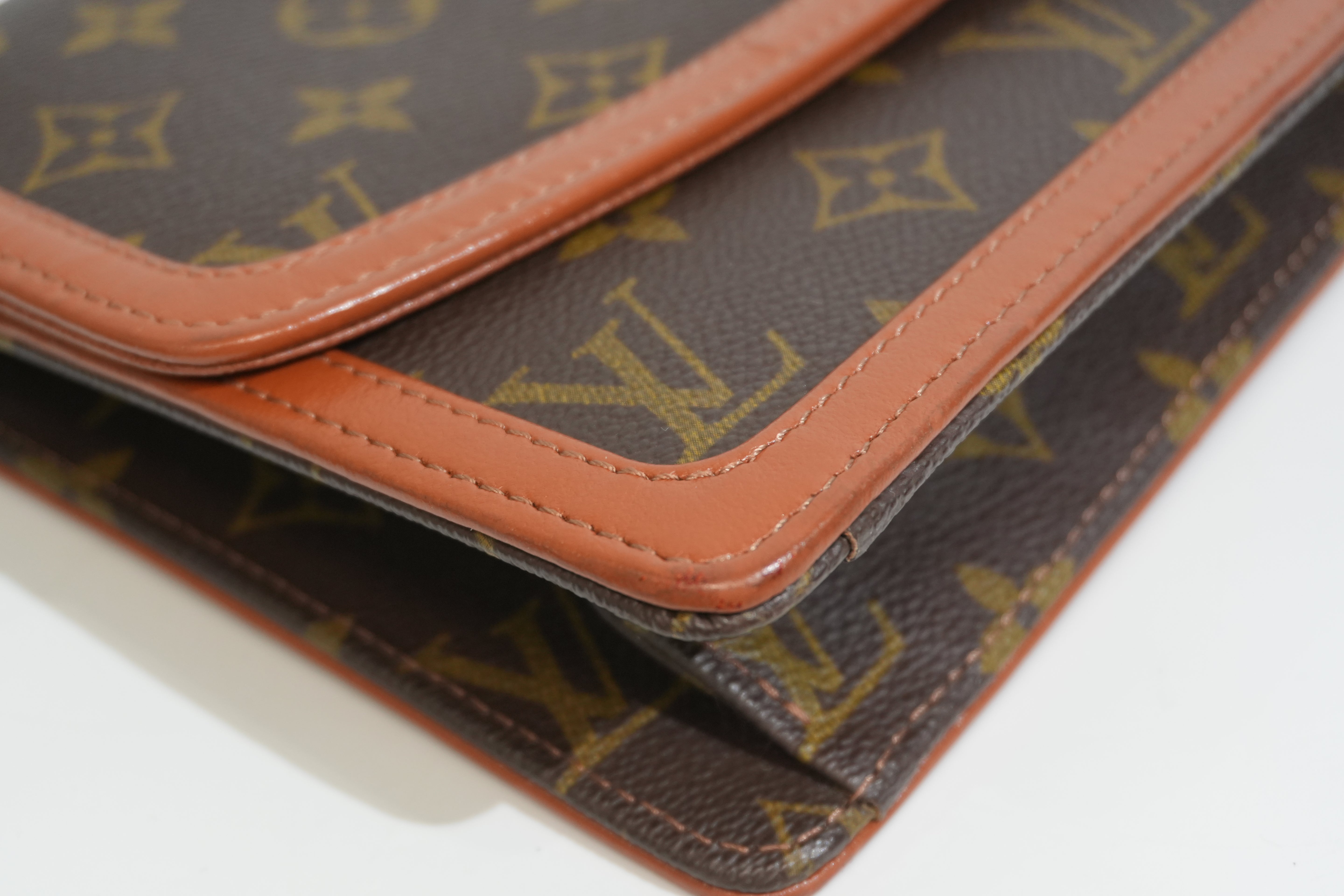 Pre-owned Louis Vuitton Monogram Dome Clutch Bag