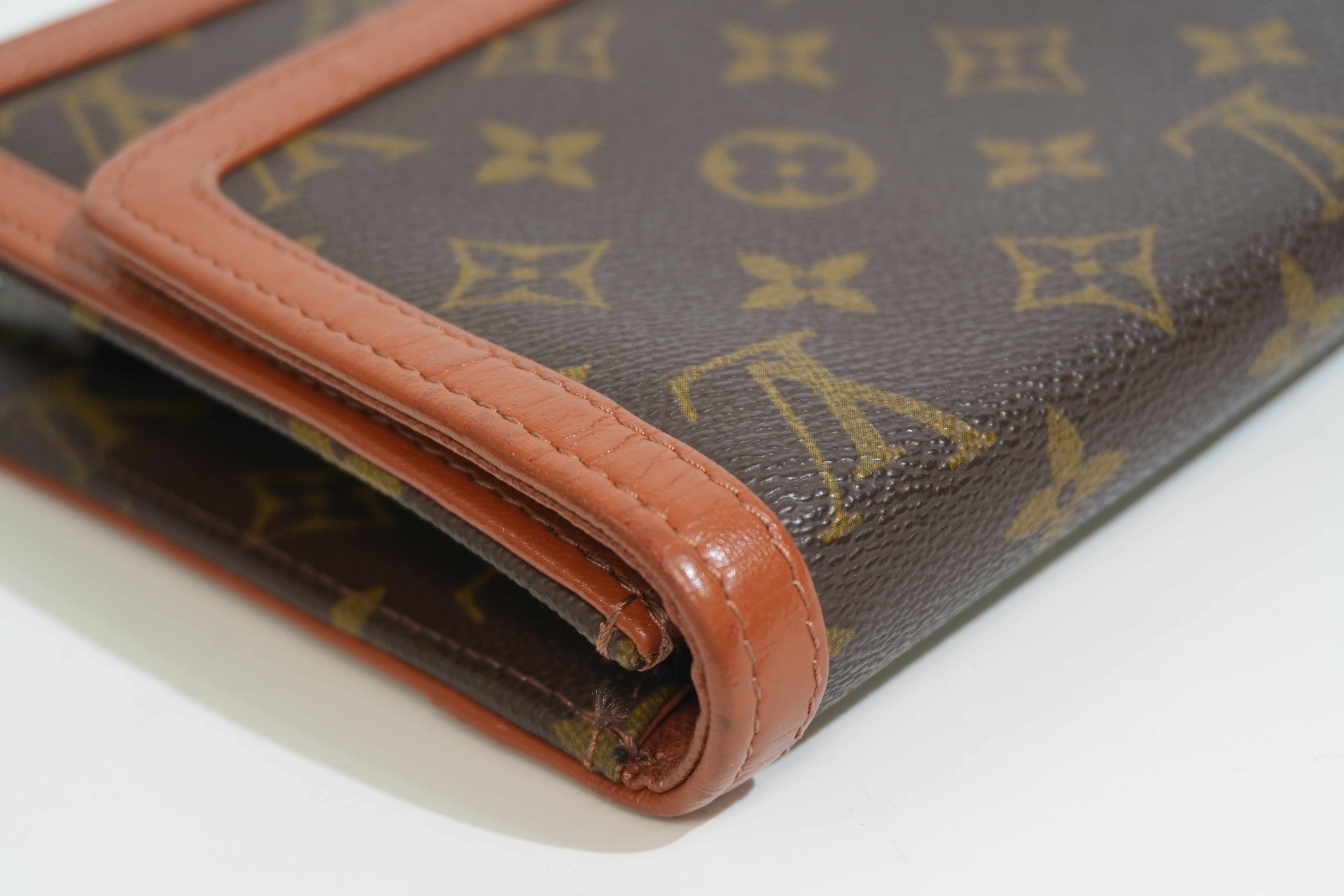 Pre-owned Louis Vuitton Monogram Dome Clutch Bag