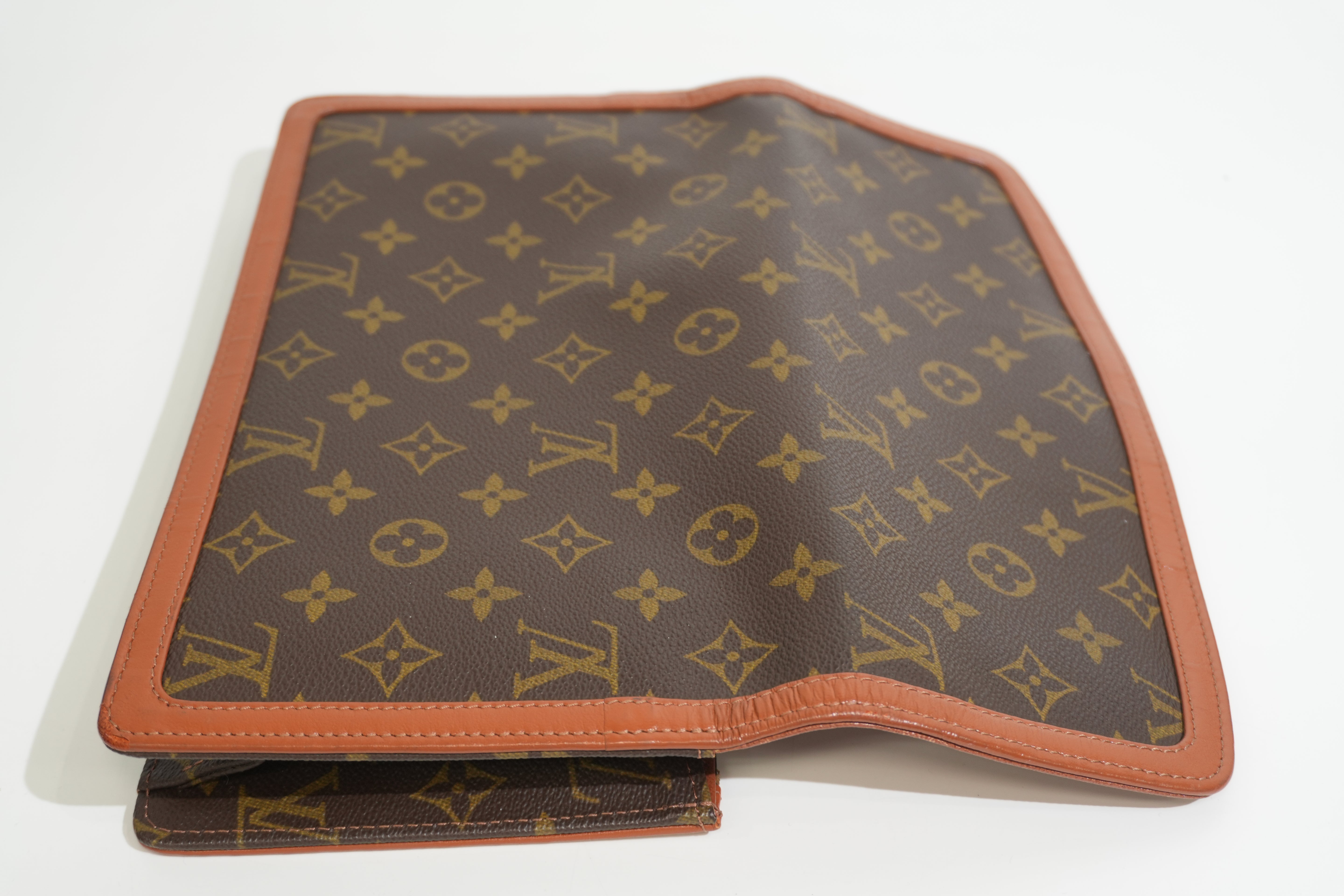 Pre-owned Louis Vuitton Monogram Dome Clutch Bag