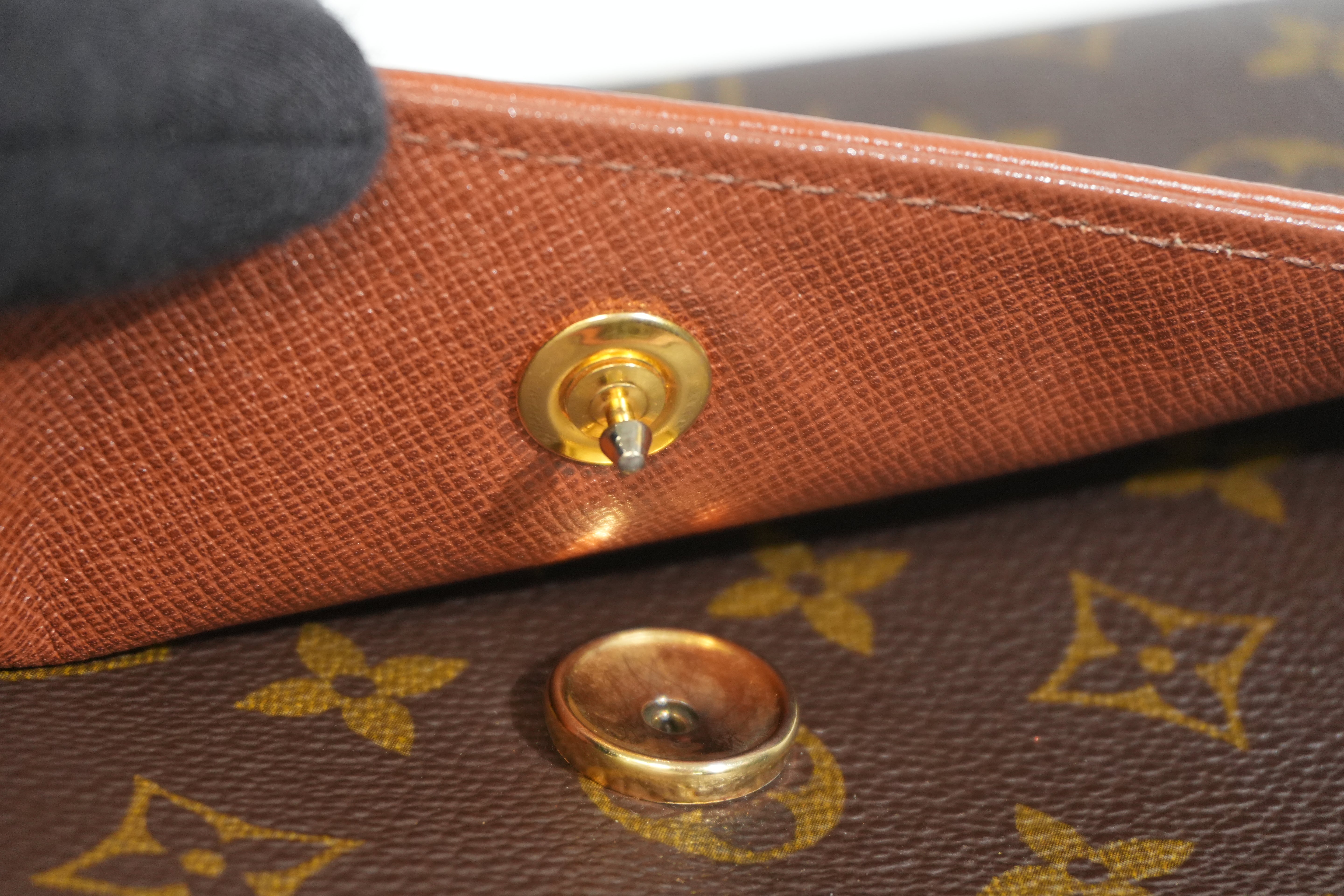Pre-owned Louis Vuitton Monogram Dome Clutch Bag