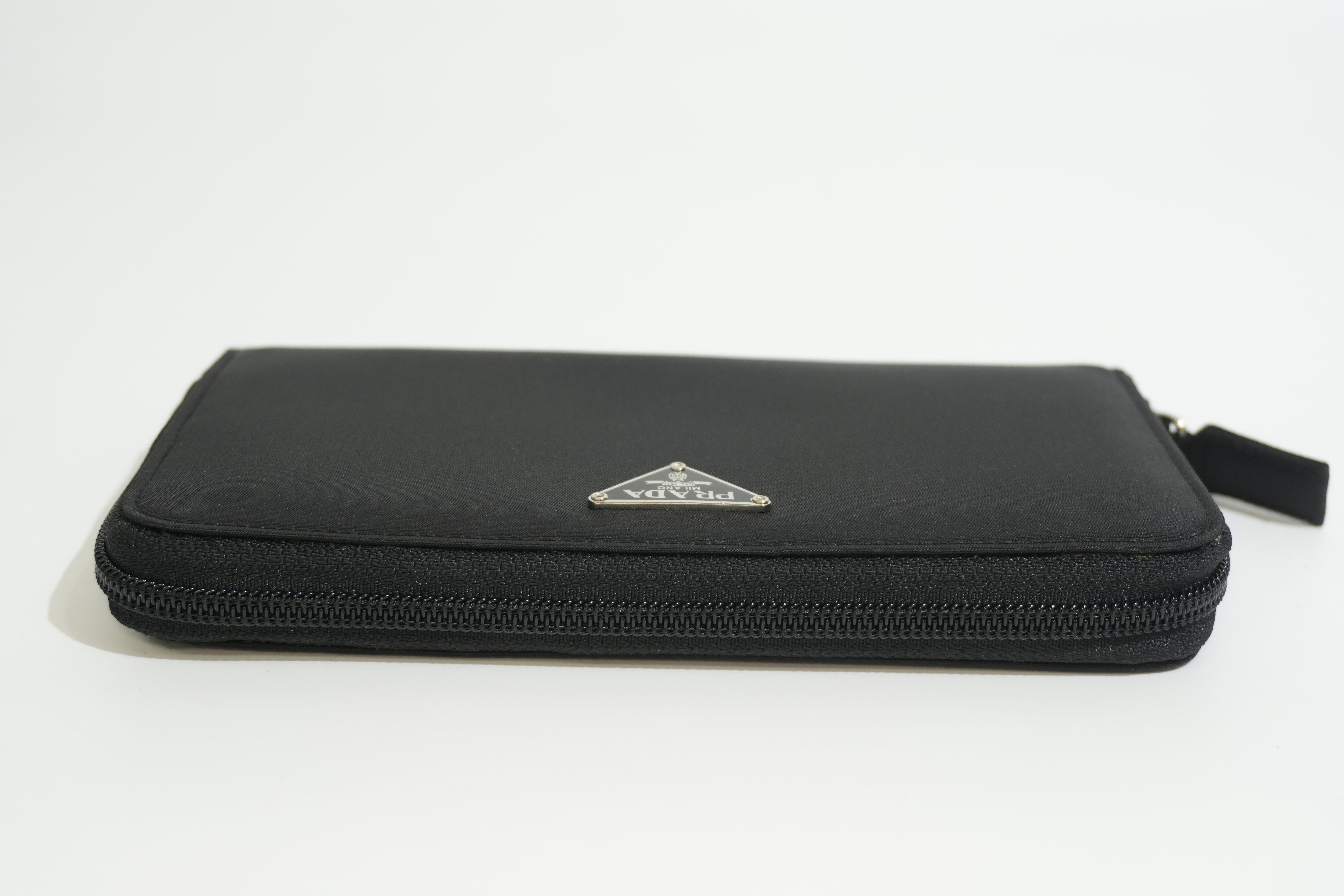 Pre-owned Prada Nylon Zippy Long Wallet Black