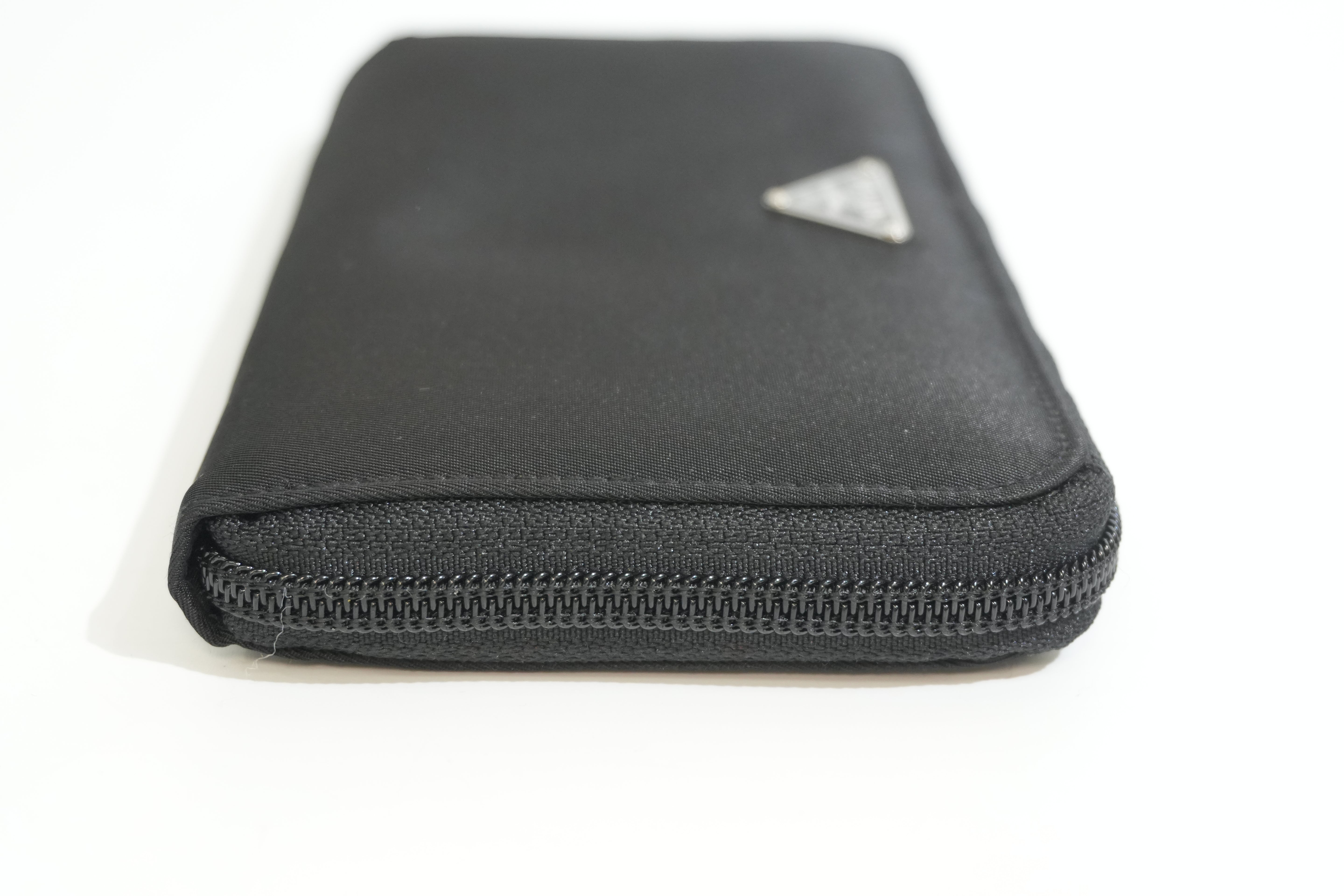 Pre-owned Prada Nylon Zippy Long Wallet Black