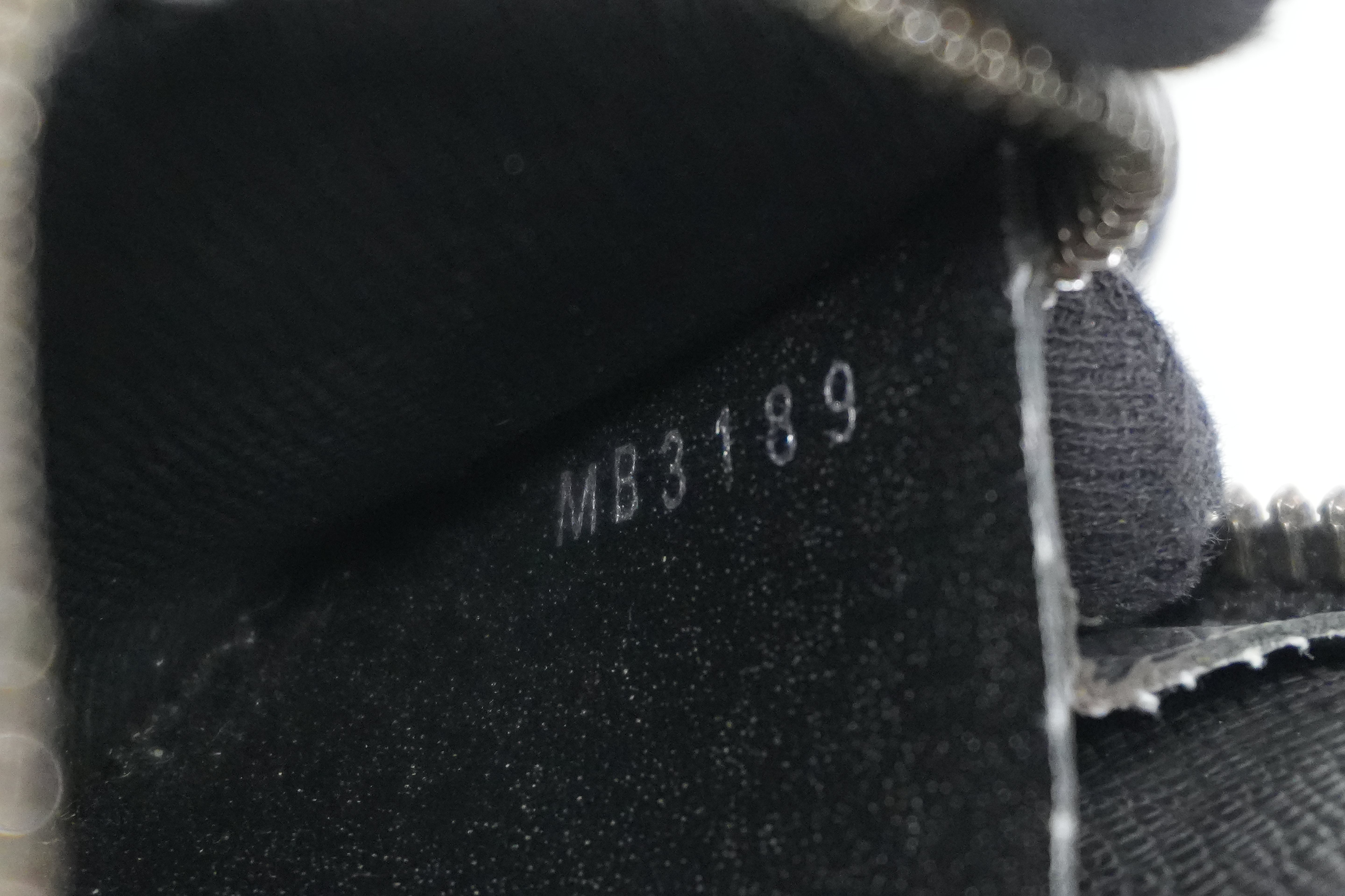 Pre-owned Louis Vuitton Monogram Card Case Black