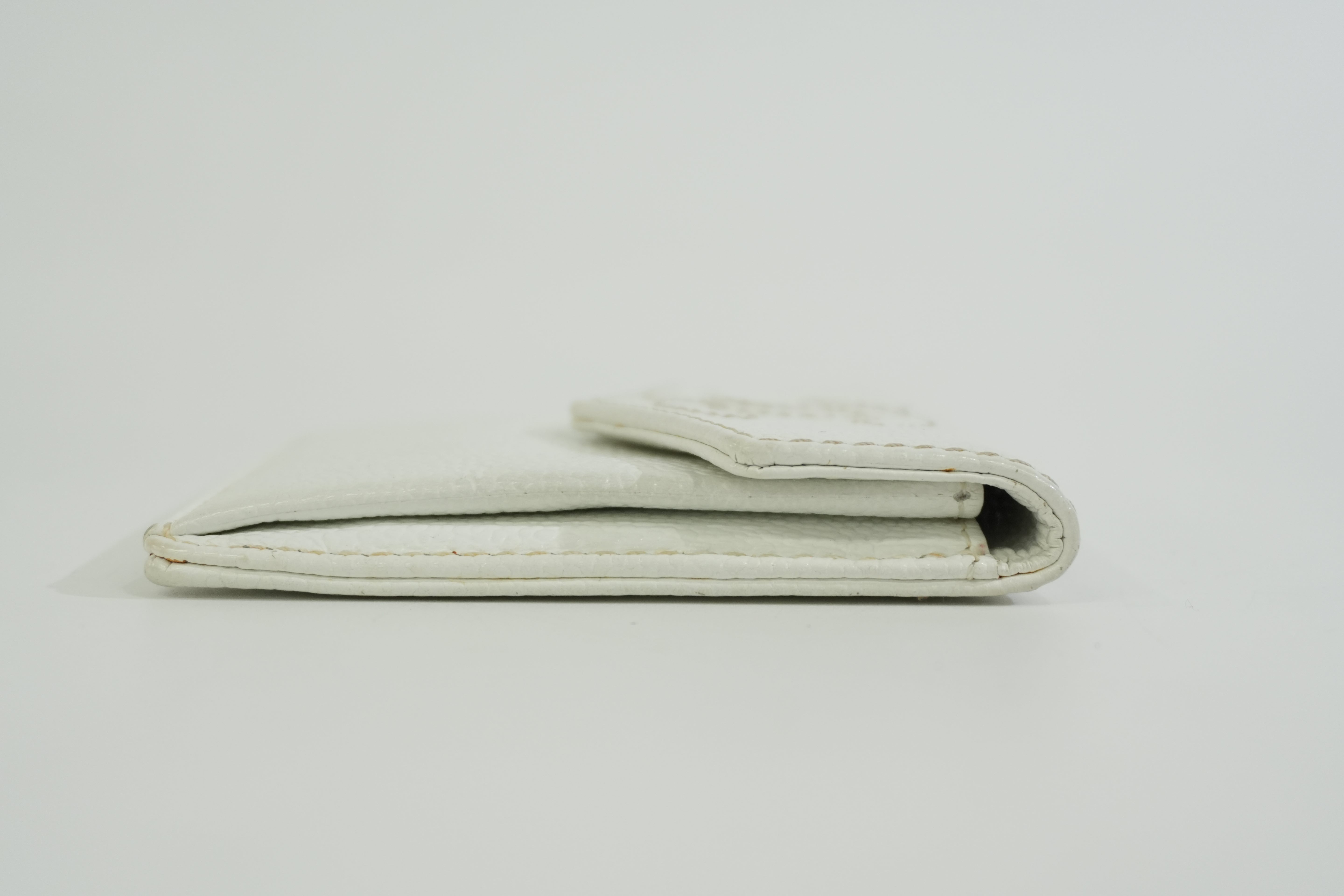 Pre-owned Chanel Caviar Skin Card Case White