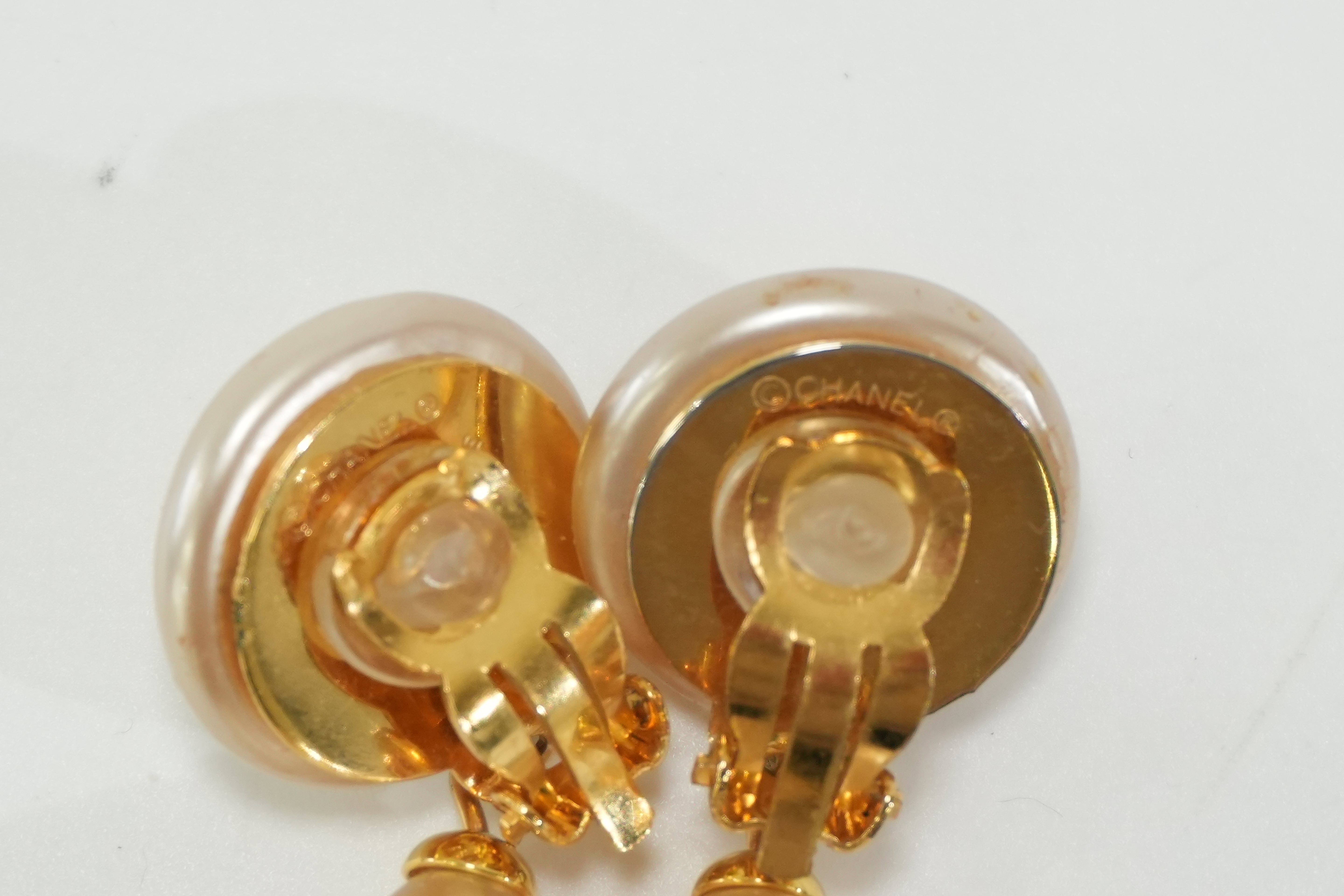 Pre-owned Chanel Pearl Clip on Earrings