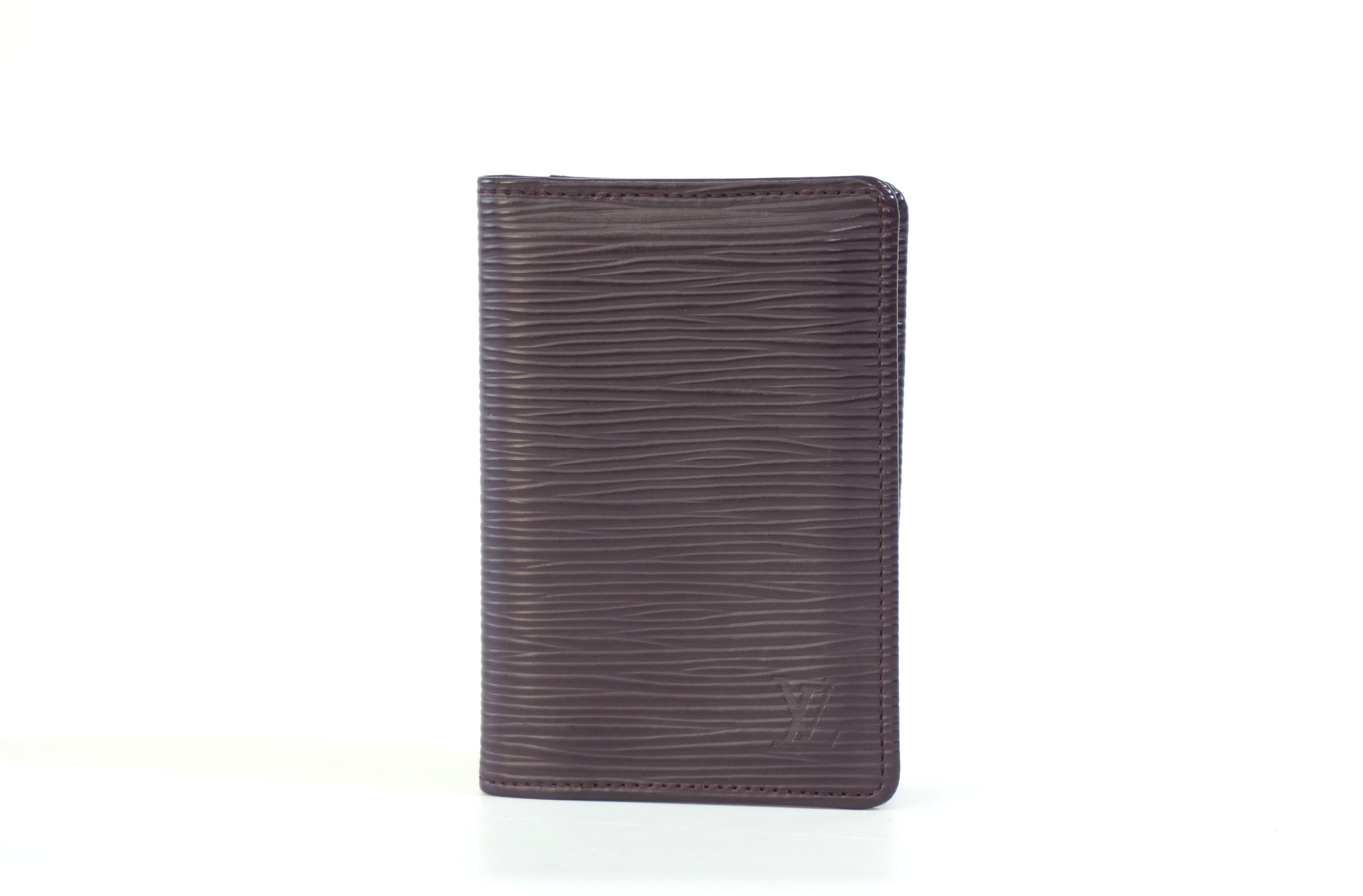Pre-owned Louis Vuitton Epi Card Holder Purple