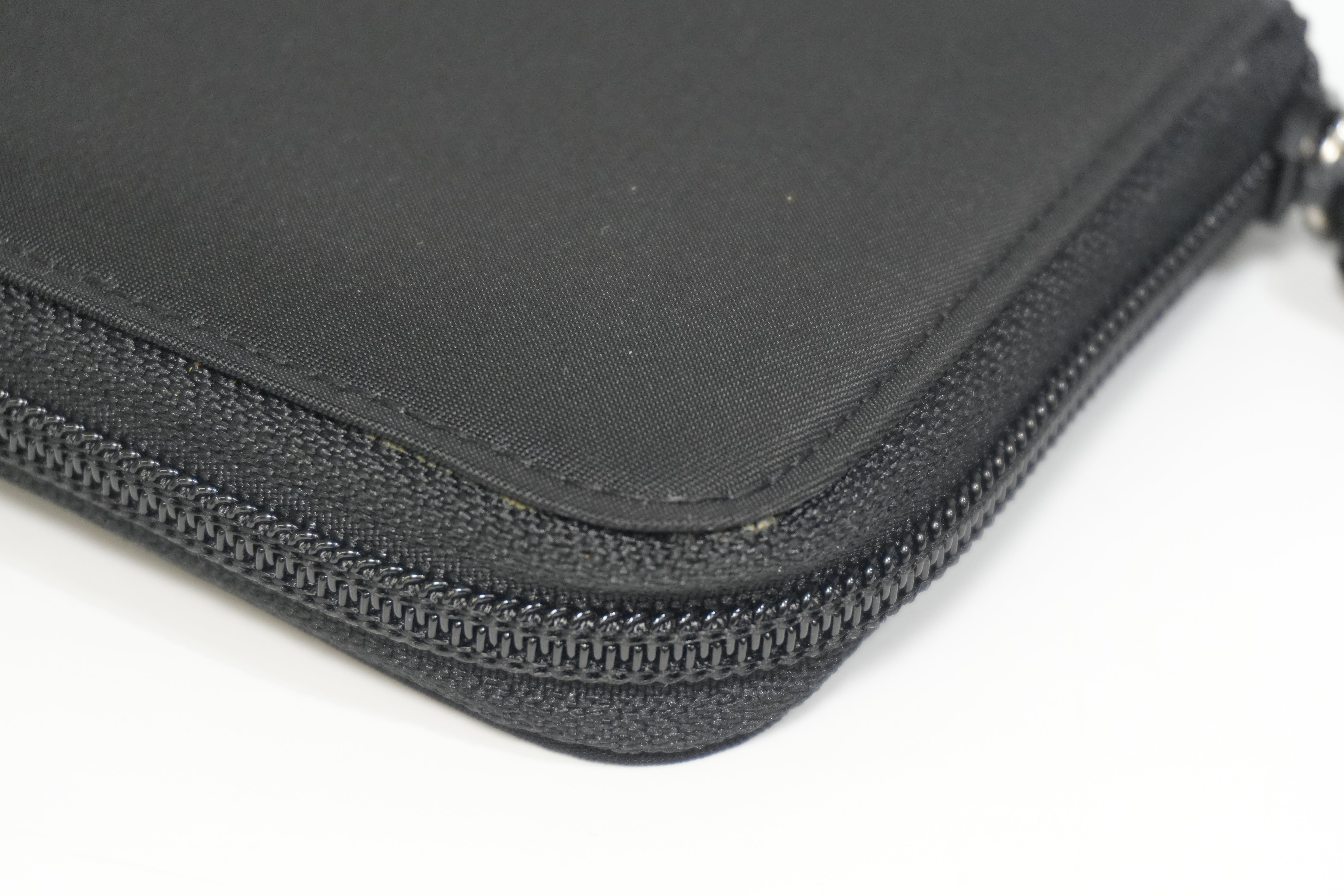 Pre-owned Prada Nylon Zippy Long Wallet Black