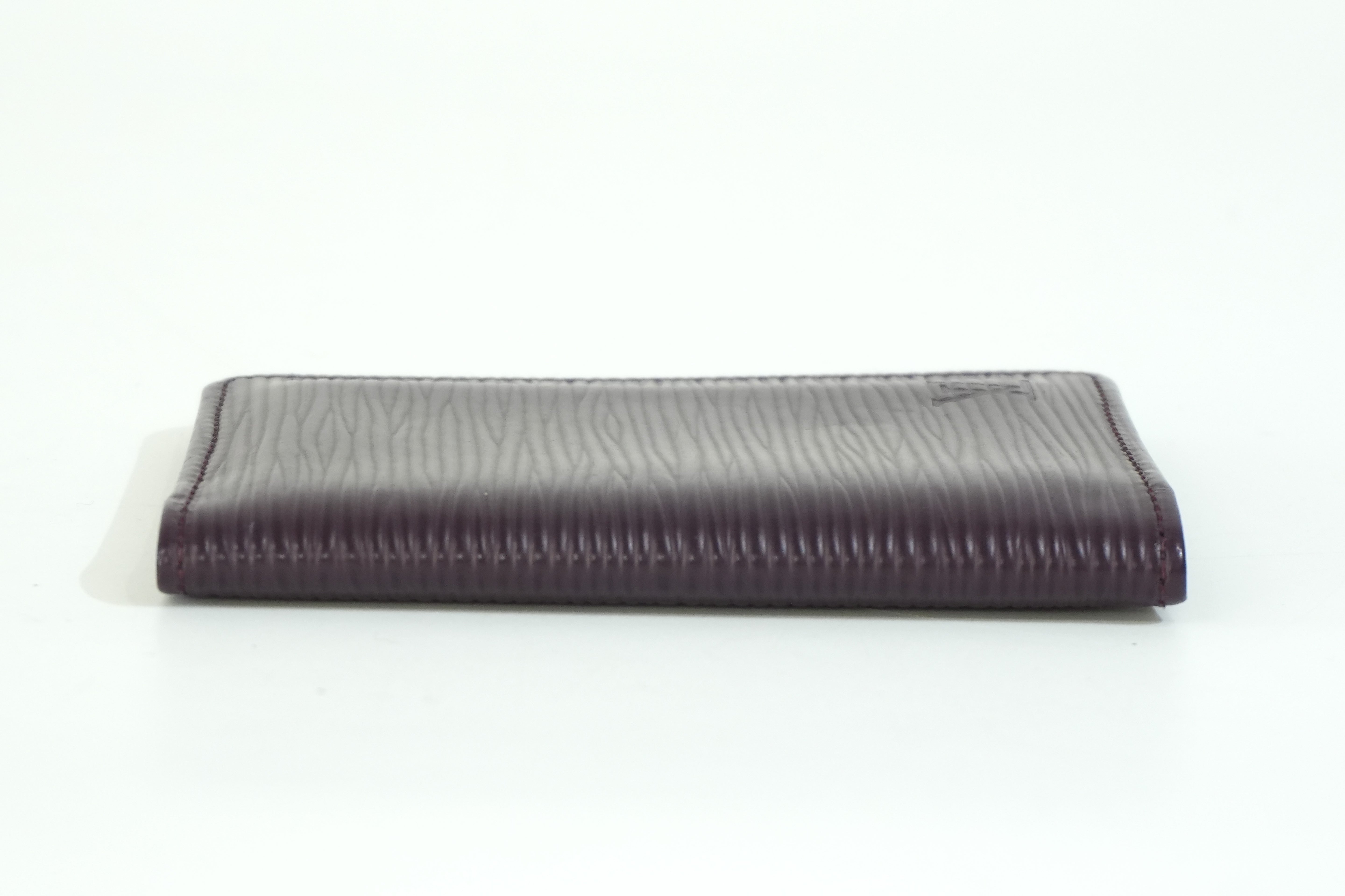 Pre-owned Louis Vuitton Epi Card Holder Purple