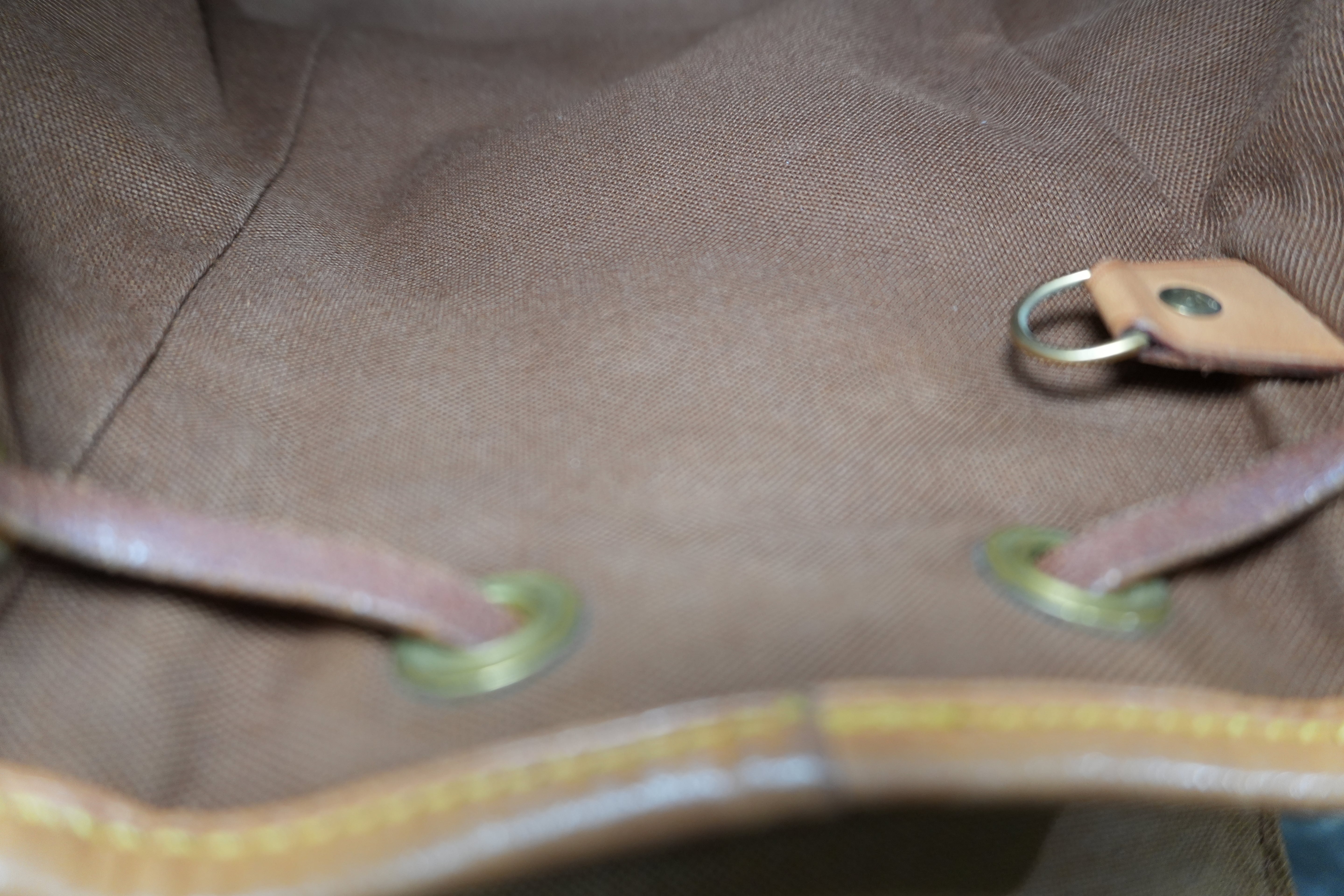 Pre-owned Louis Vuitton Monogram Montsouris PM Backpack