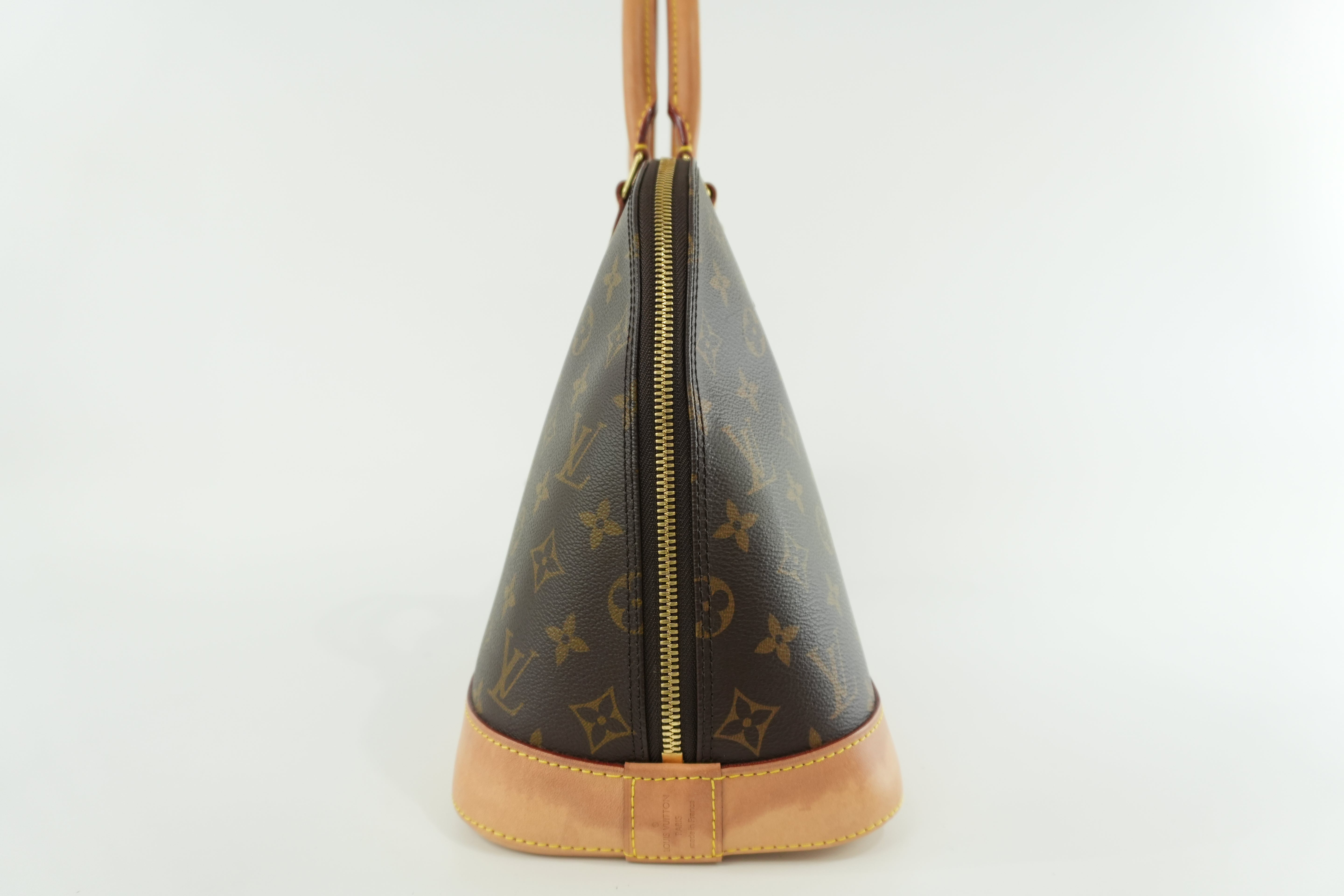 Louis Vuitton Monogram Alma PM Handbag Used