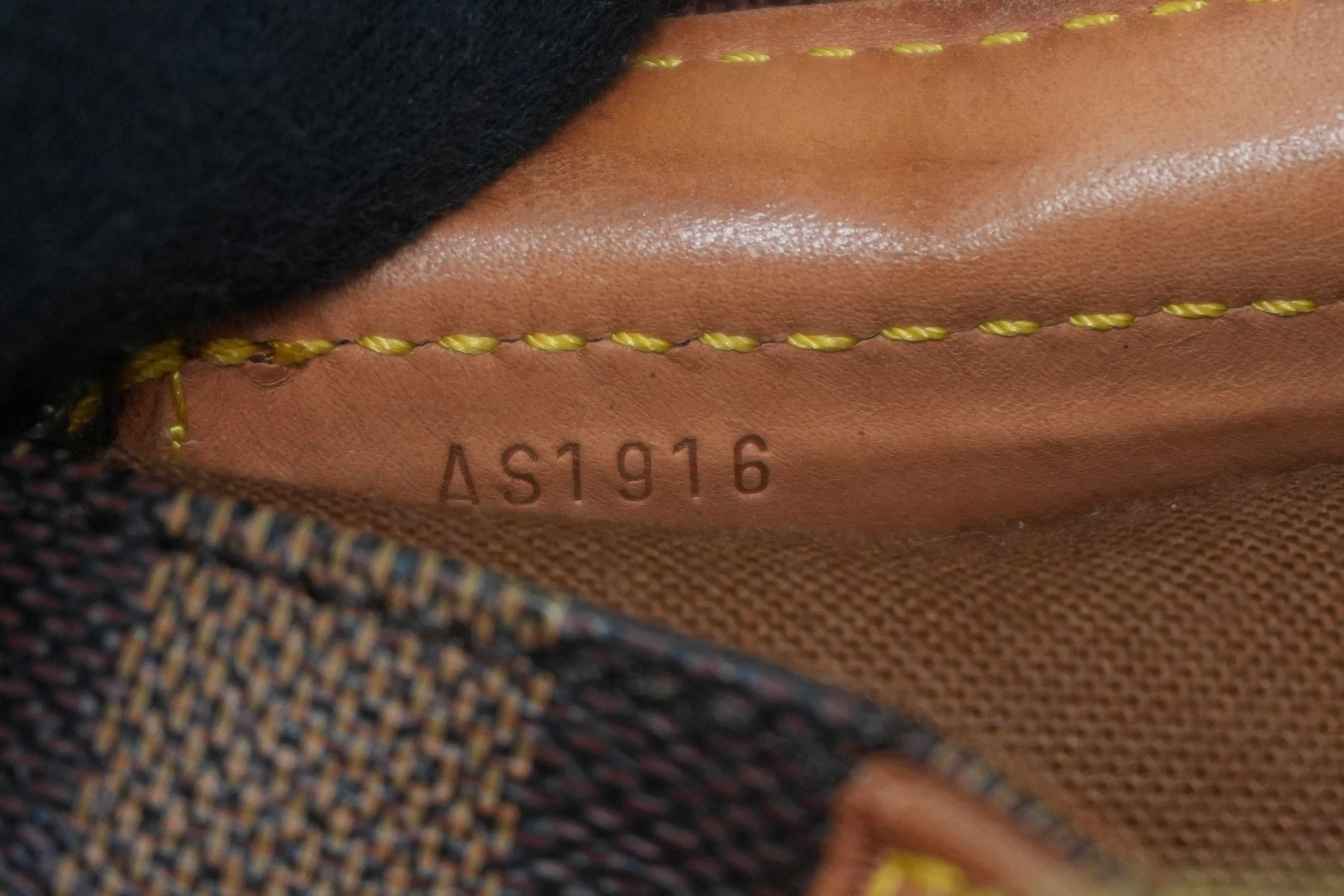 Pre-owned Louis Vuitton Damier Ebene Centenaire Columbine Shoulder Tote Bag