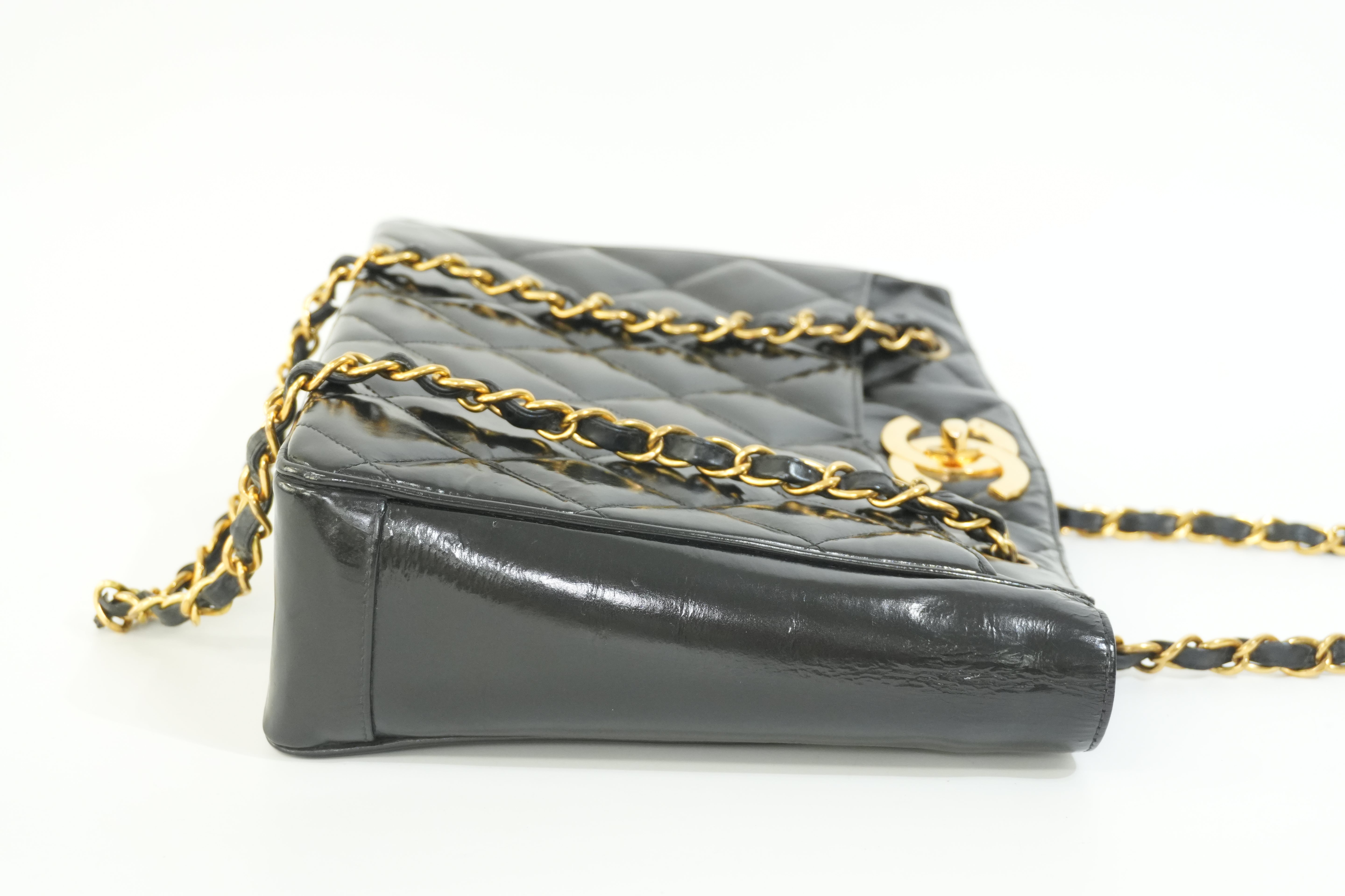 Pre-owned Chanel Patent Lambskin Leather Quilted Tote Bag Black