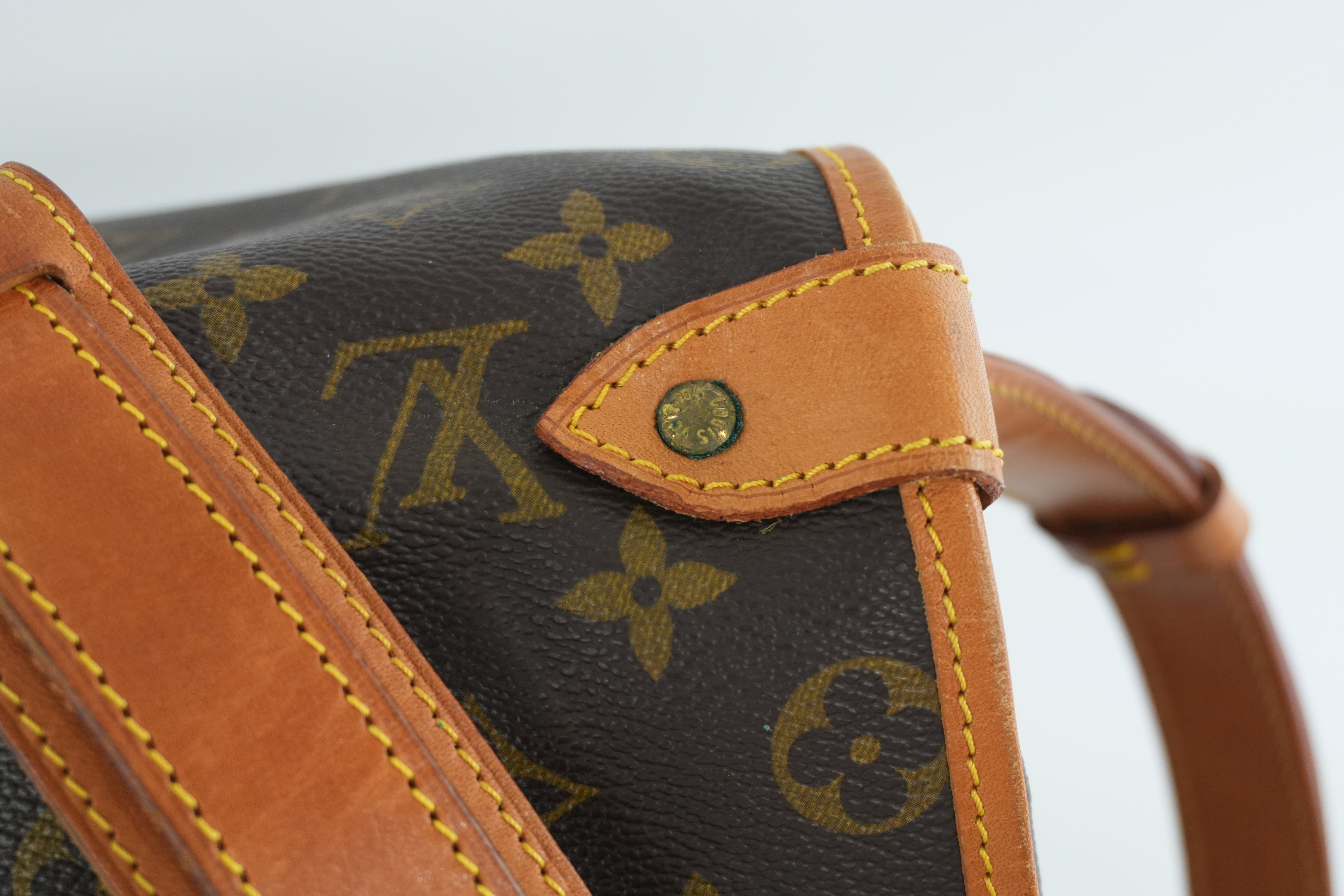 Louis Vuitton Monogram Saumur 35 Shoulder Bag Used