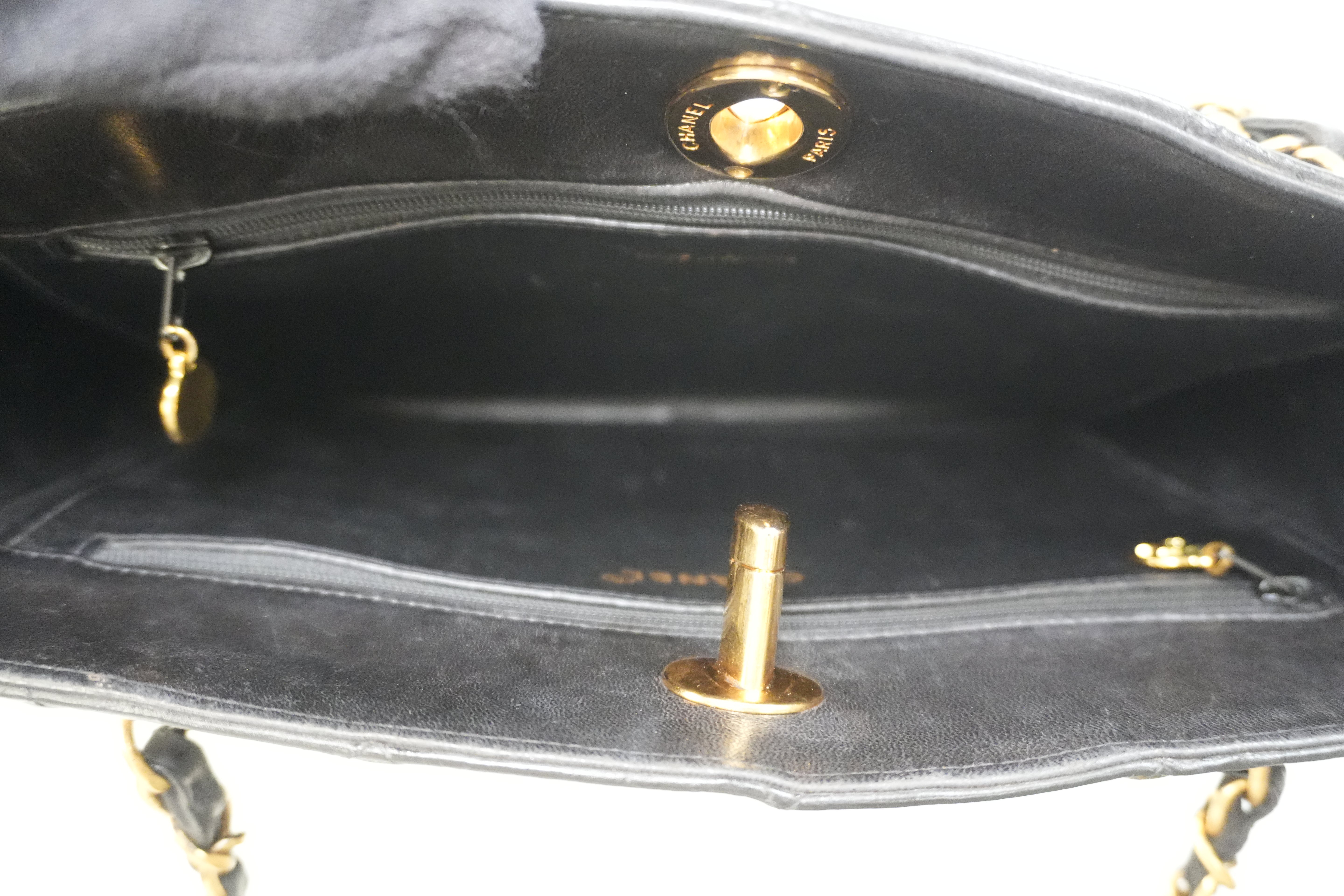 Pre-owned Chanel Patent Lambskin Leather Quilted Tote Bag Black