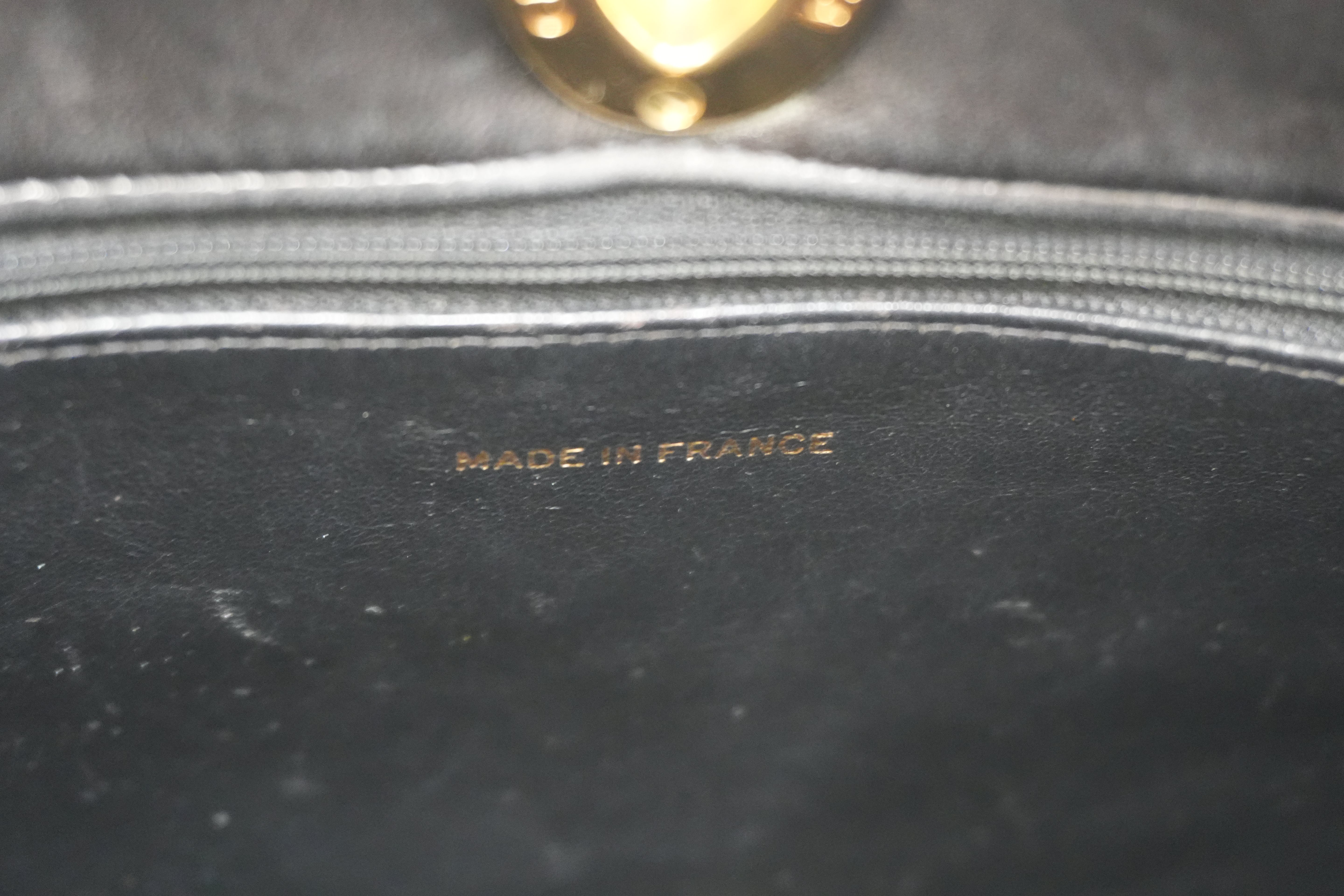 Pre-owned Chanel Patent Lambskin Leather Quilted Tote Bag Black