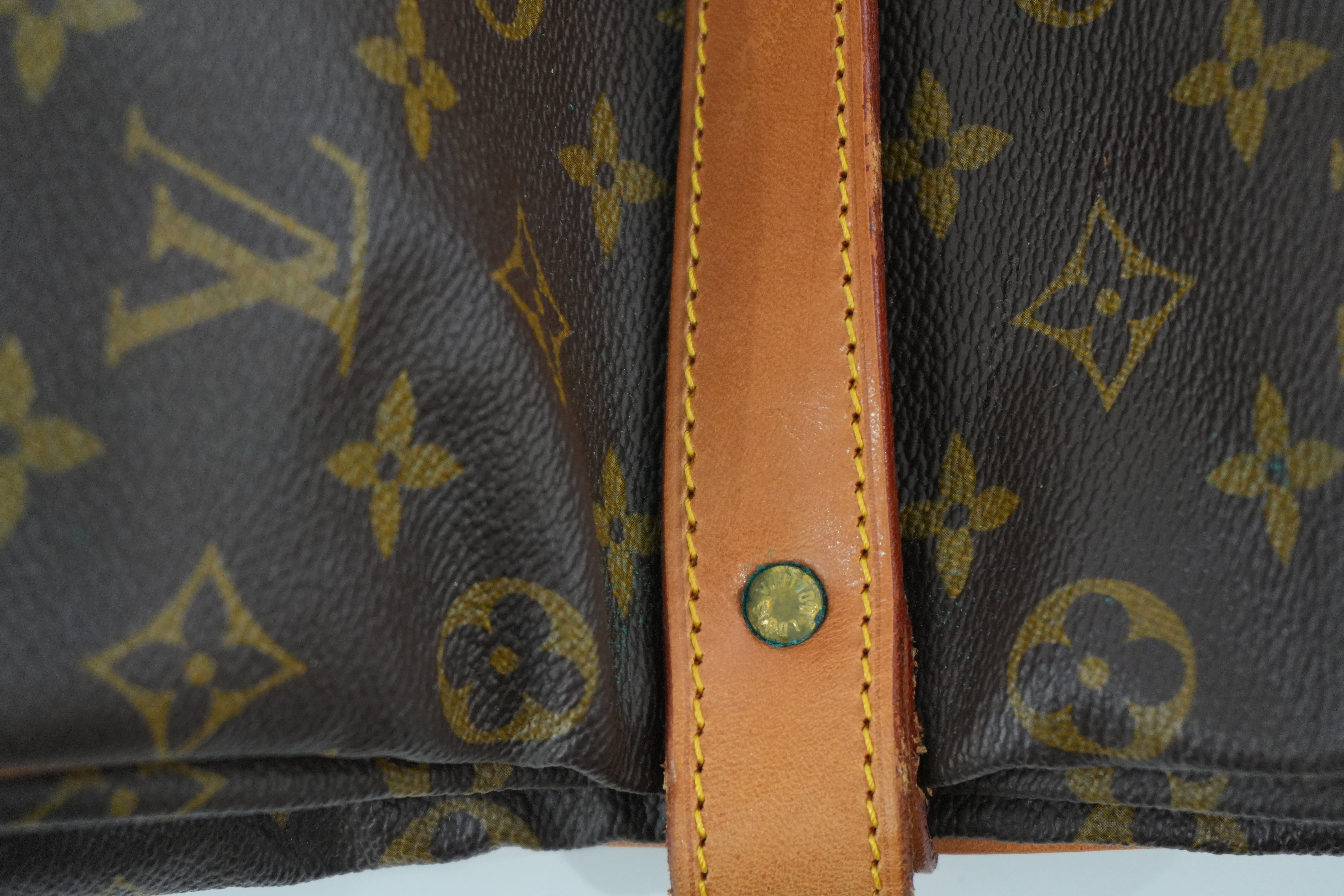Louis Vuitton Monogram Saumur 35 Shoulder Bag Used
