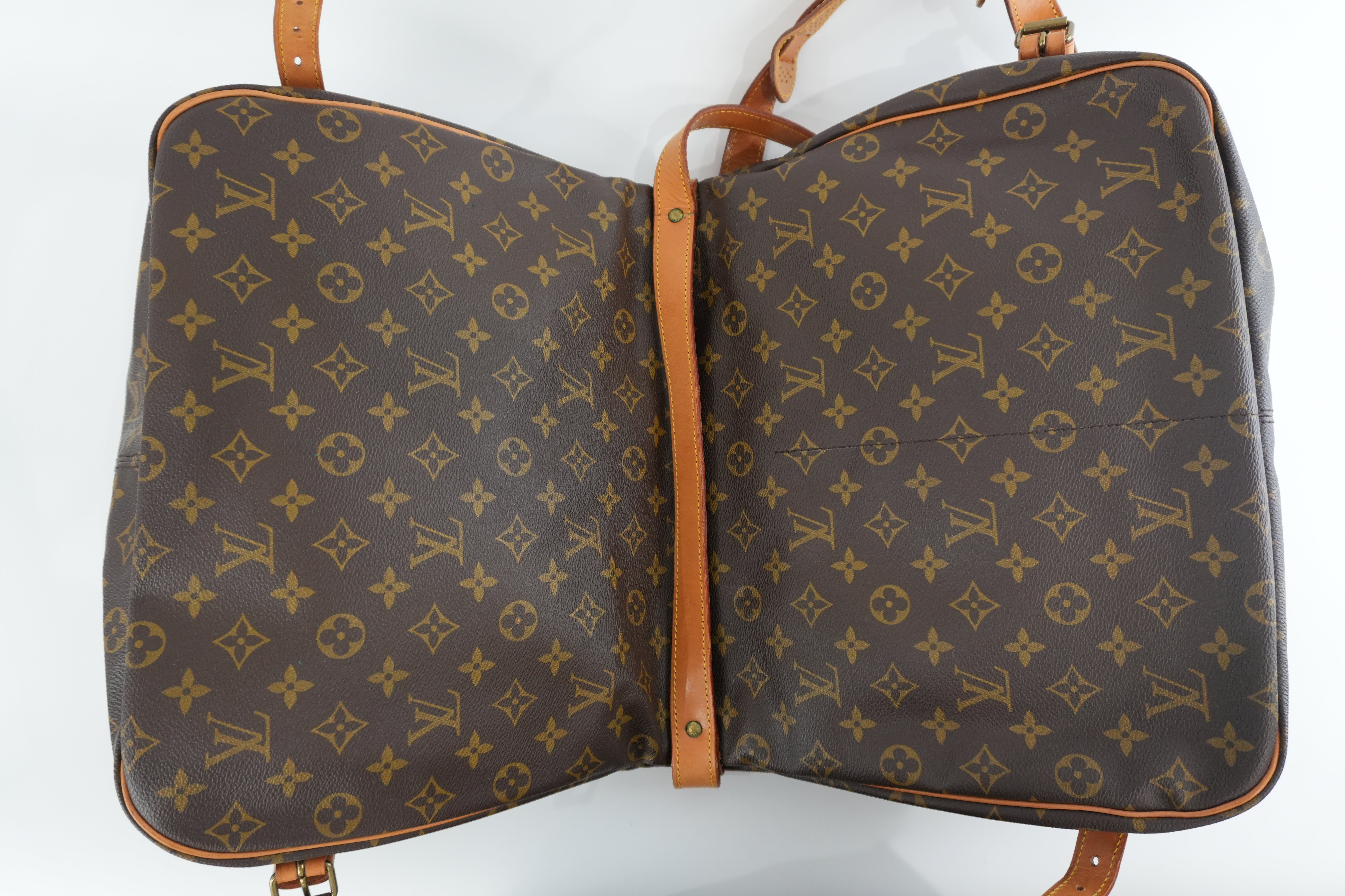 Louis Vuitton Monogram Saumur 35 Shoulder Bag Used