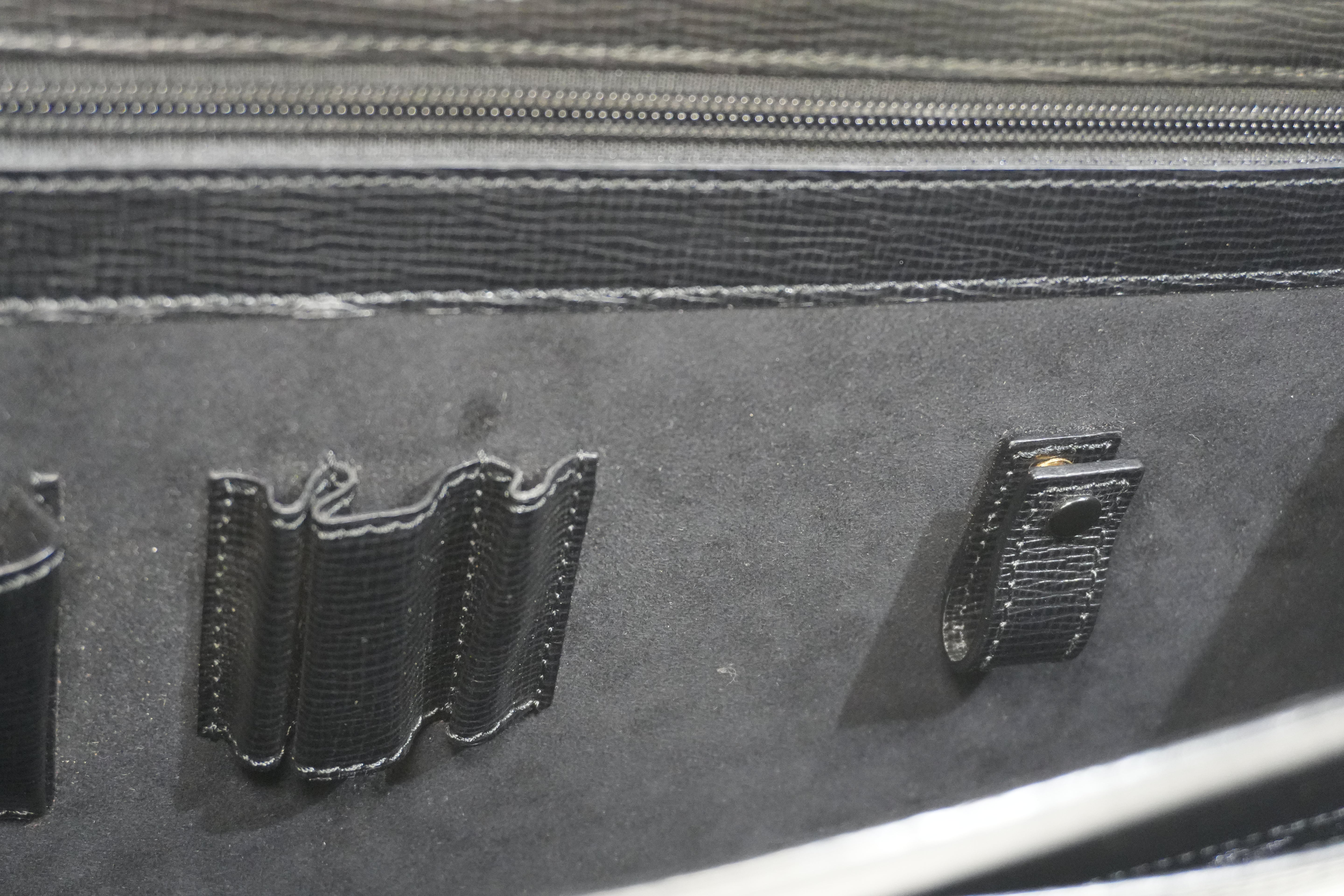 Pre-owned Loewe Leather Briefcase Handbag Black
