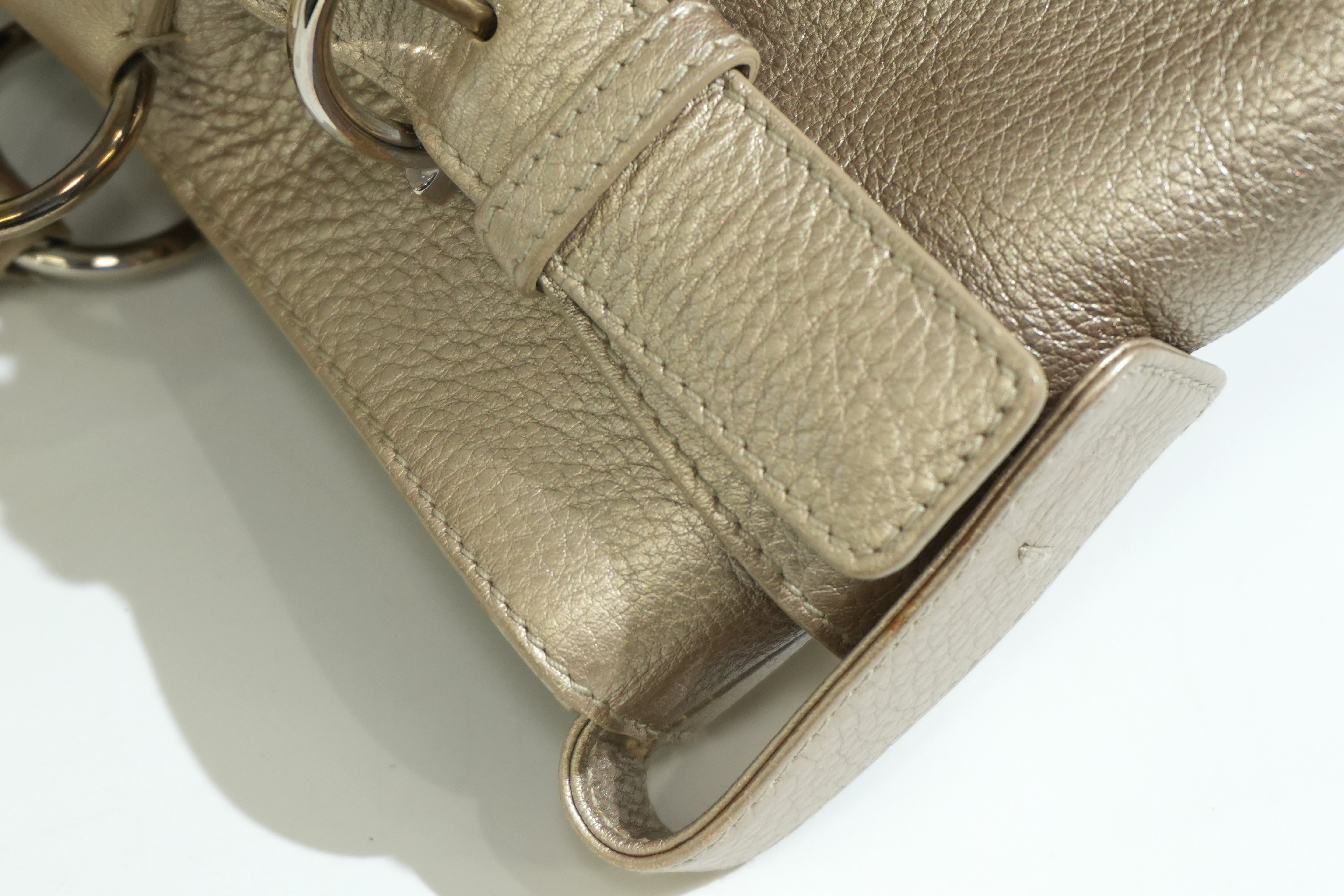 Pre-owned Ferragamo Handbag Metallic Gold