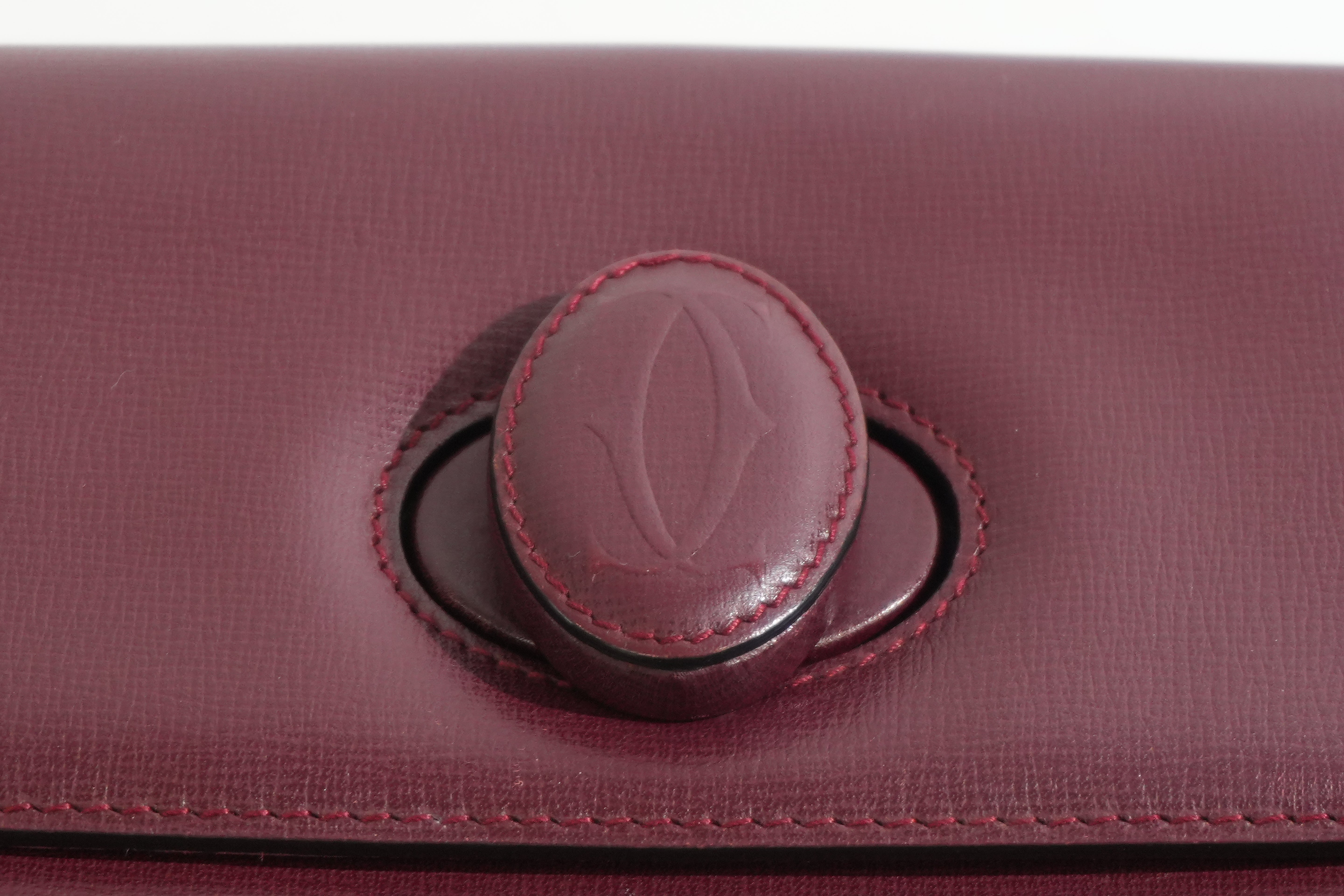 Pre-owned Cartier Must De Cartier Crossbody Bag Burgundy