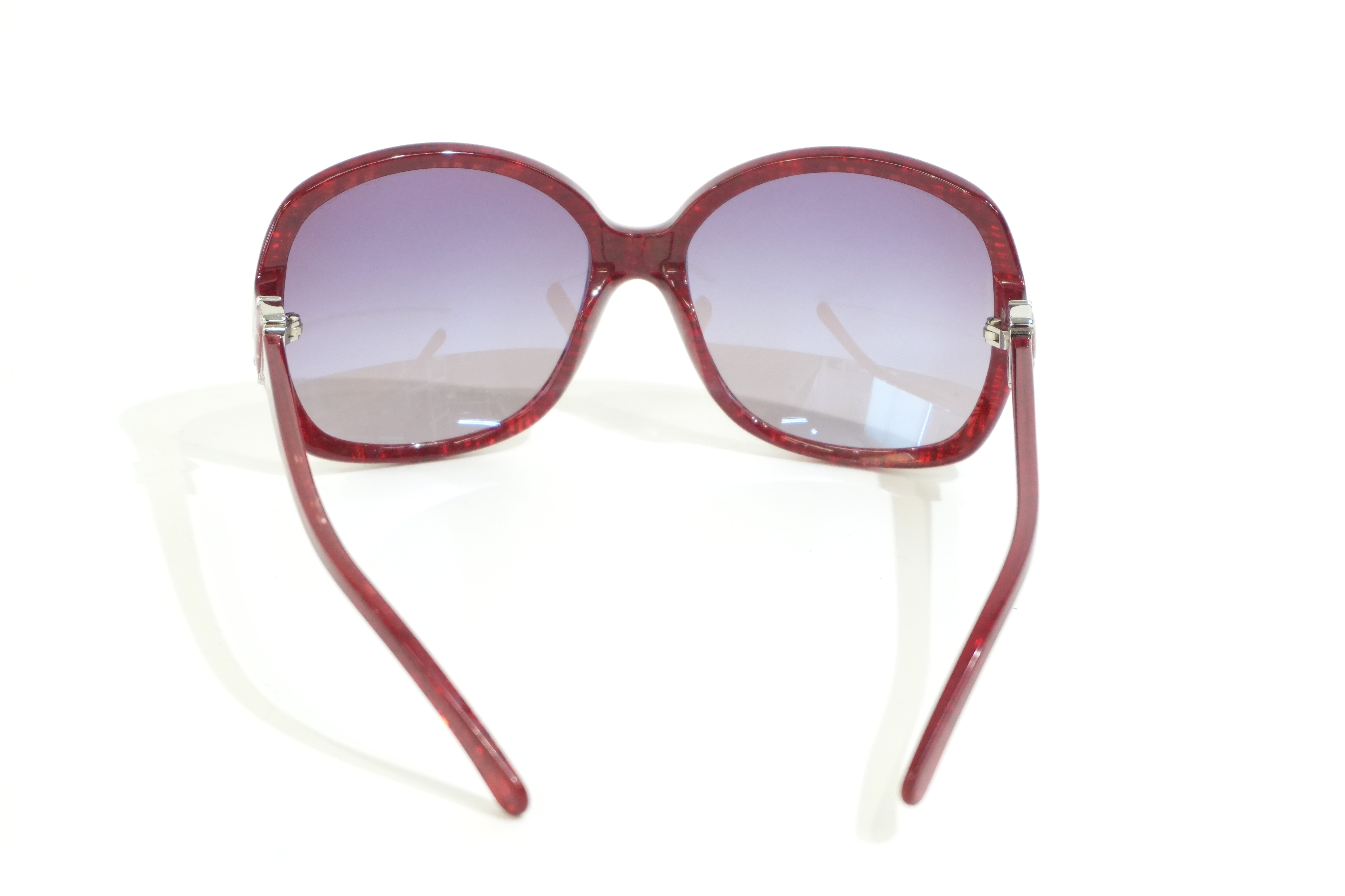 Pre-owned Chanel Sunglasses Red