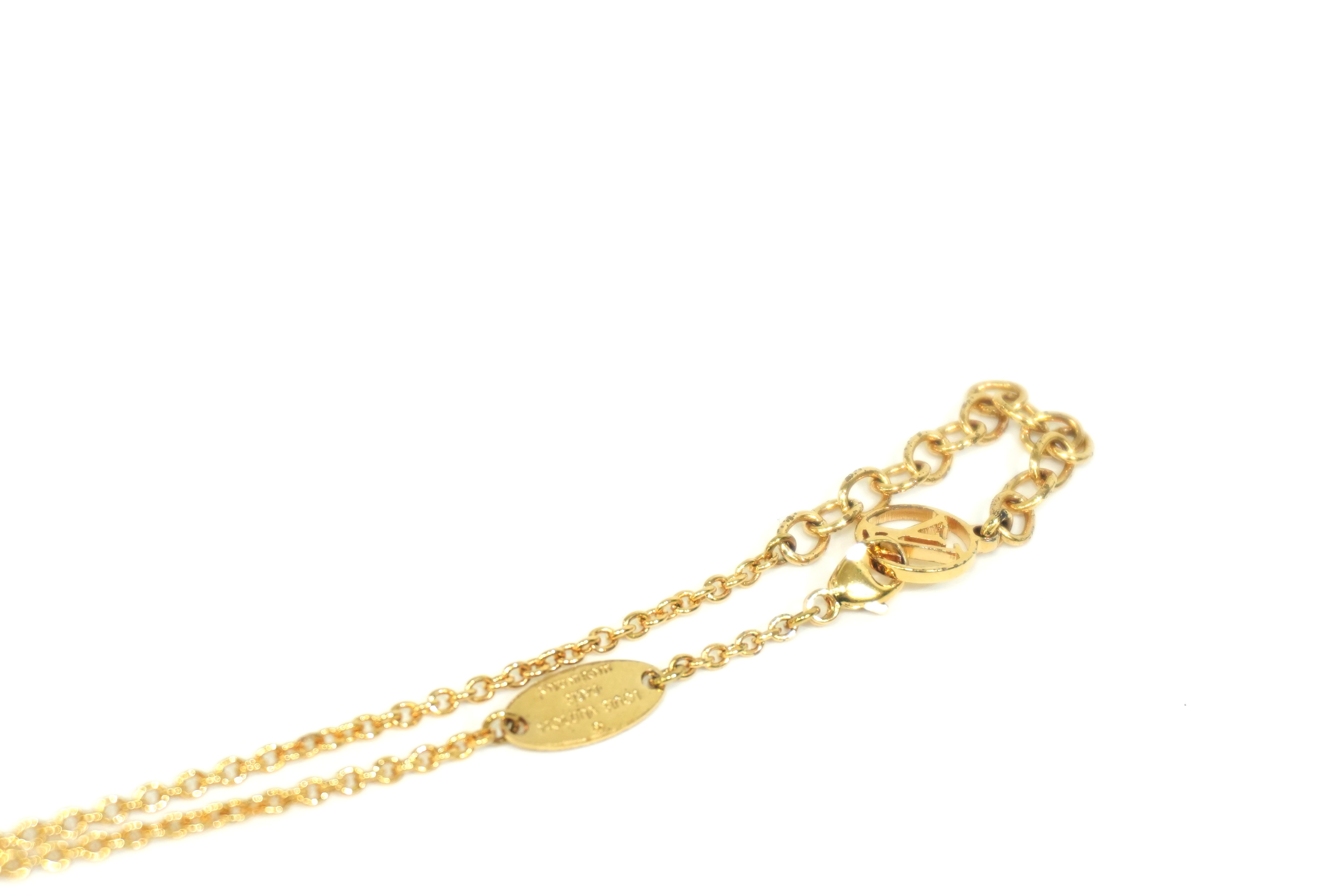 Pre-owned Louis Vuitton Steel V Necklace Gold tone