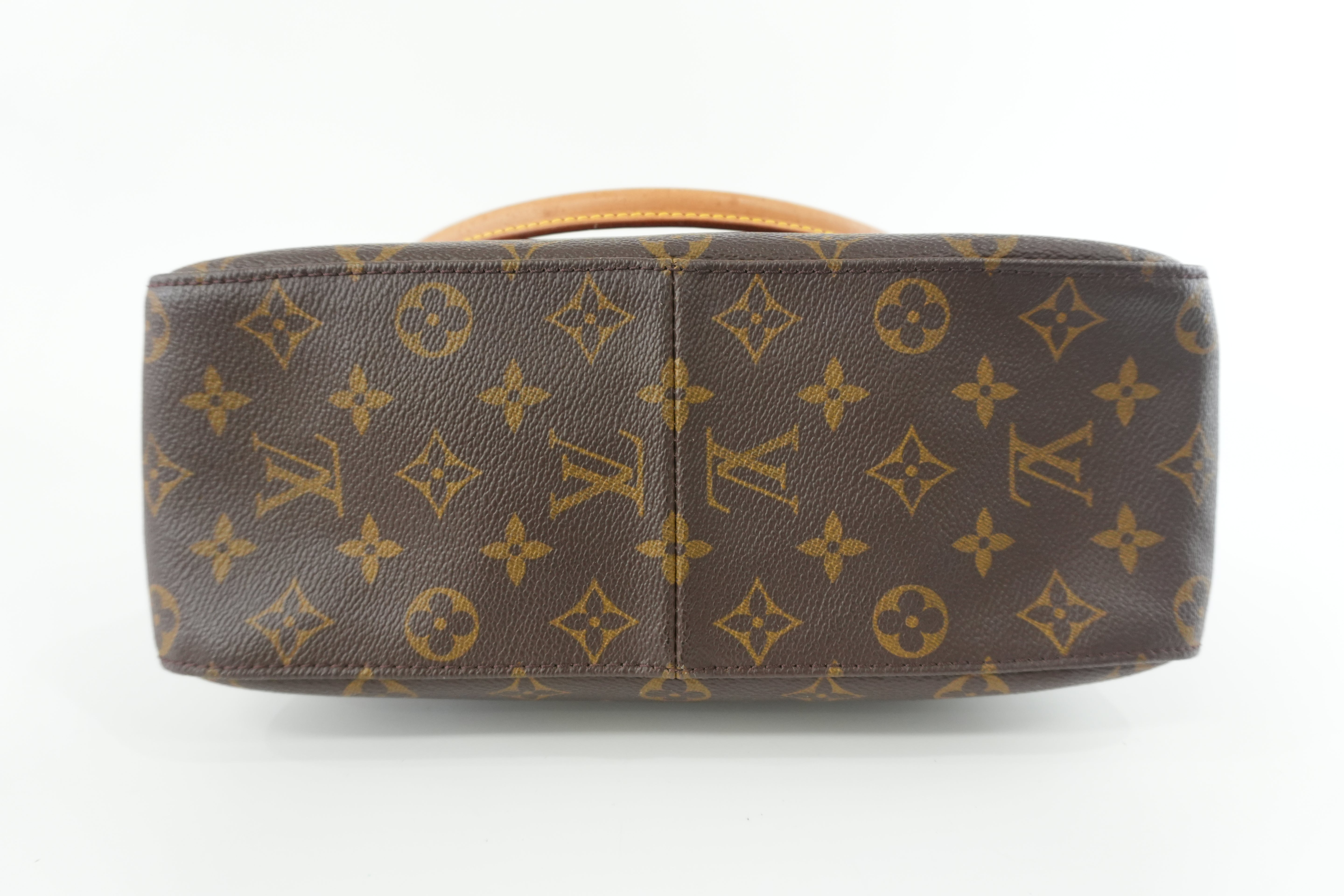 Pre-owned Louis Vuitton Monogram Looping GM Shoulder Bag