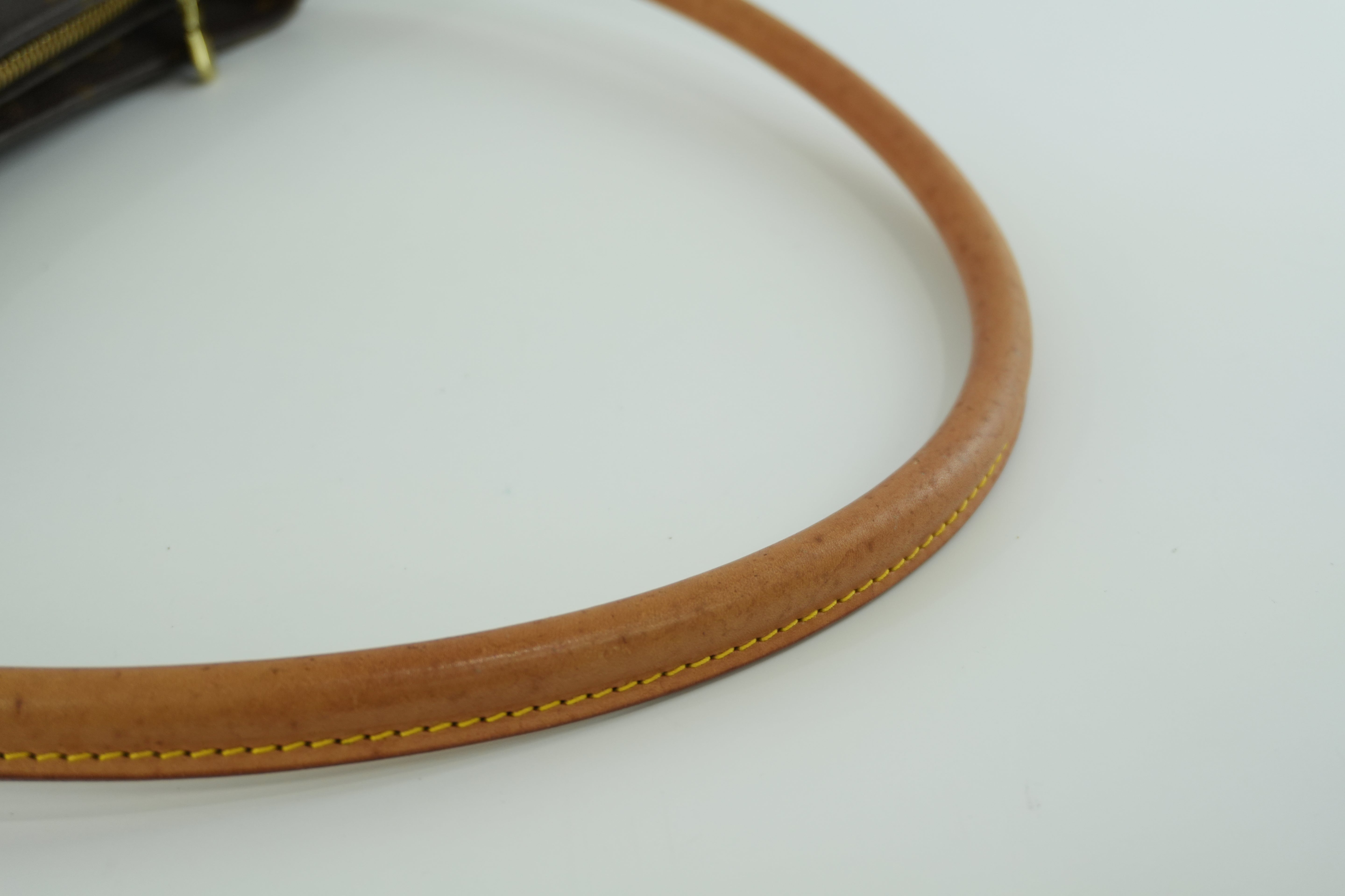 Pre-owned Louis Vuitton Monogram Looping GM Shoulder Bag