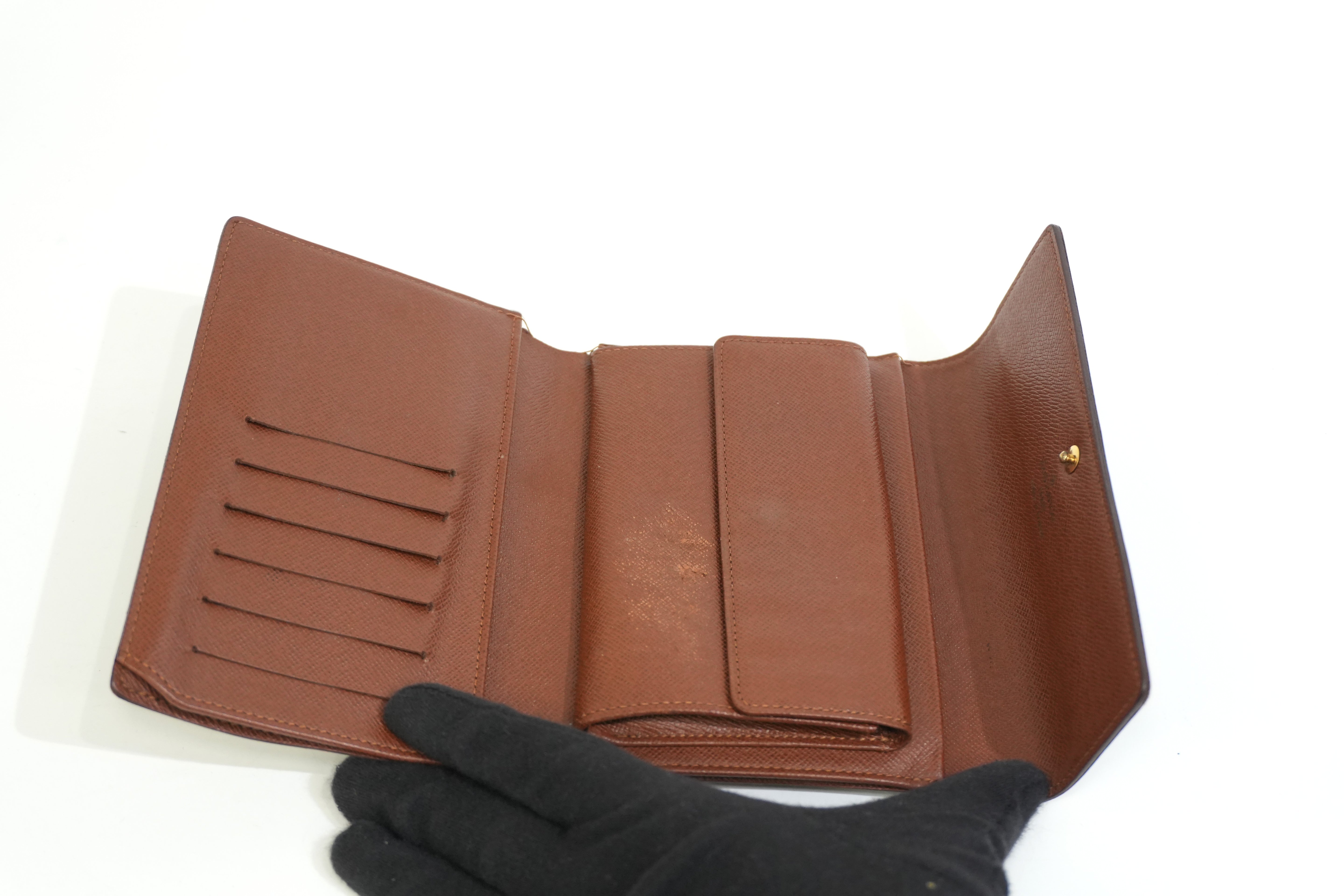 Pre-owned Louis Vuitton Monogram Short Wallet